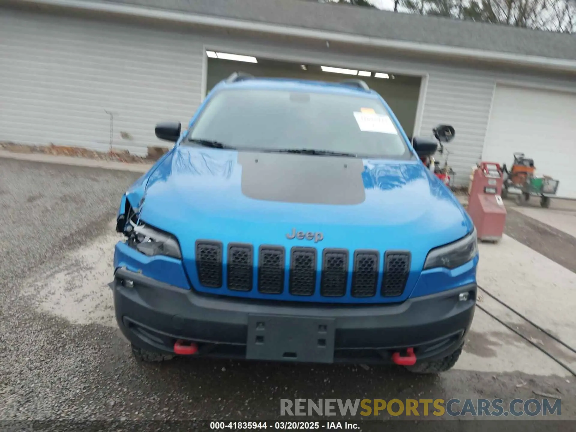 13 Photograph of a damaged car 1C4PJMBX5KD356050 JEEP CHEROKEE 2019