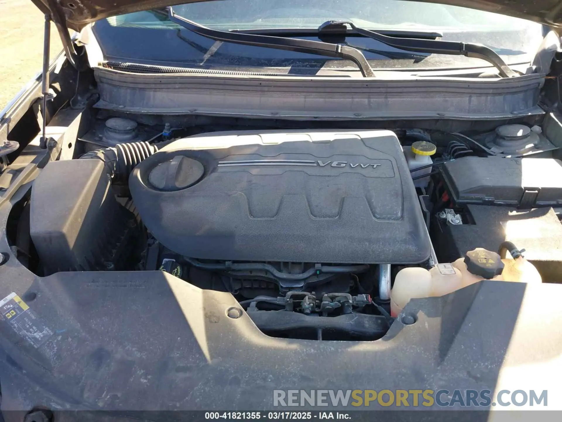 10 Photograph of a damaged car 1C4PJMBX6KD410391 JEEP CHEROKEE 2019