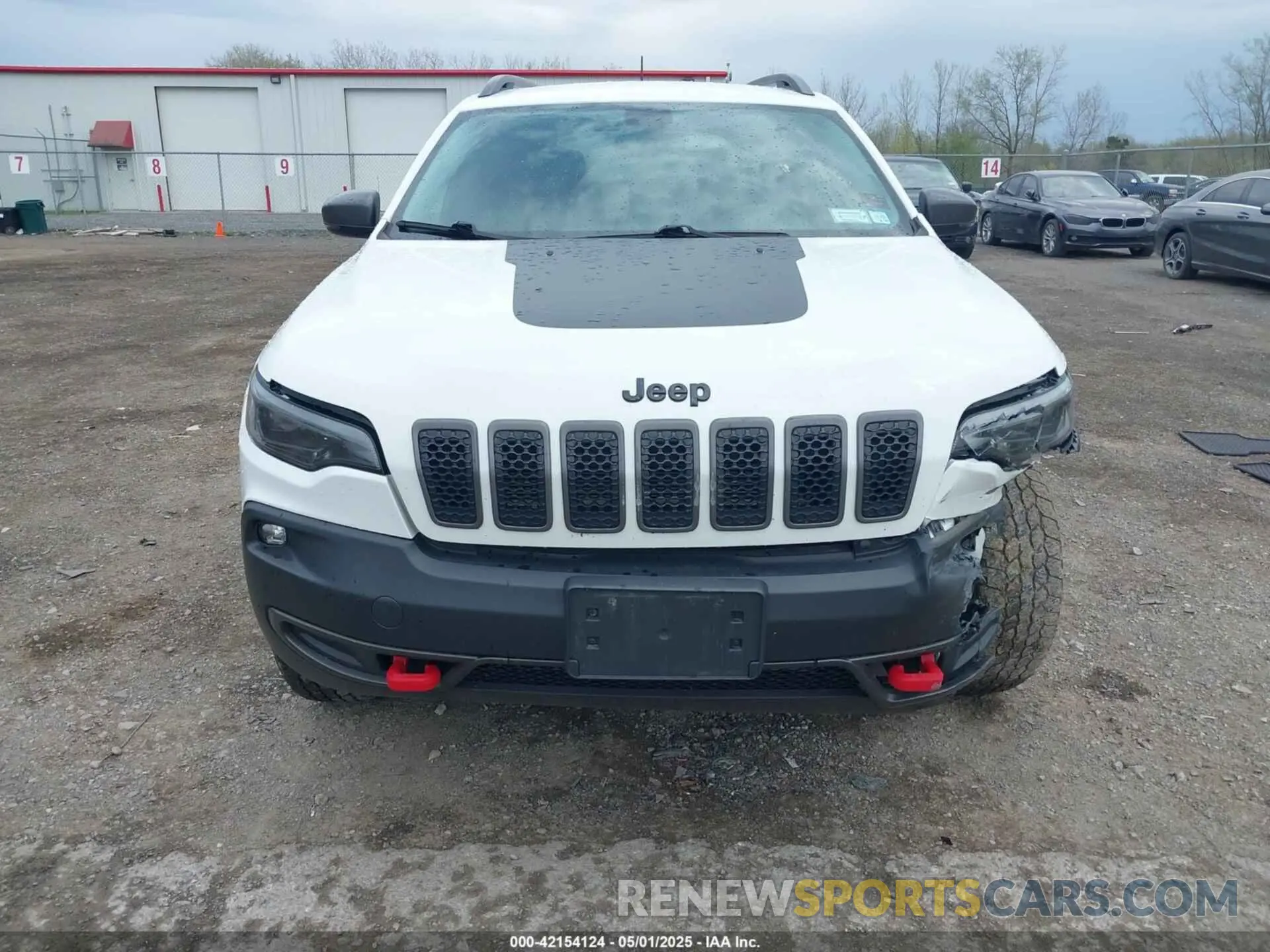 12 Photograph of a damaged car 1C4PJMBX7KD126848 JEEP CHEROKEE 2019