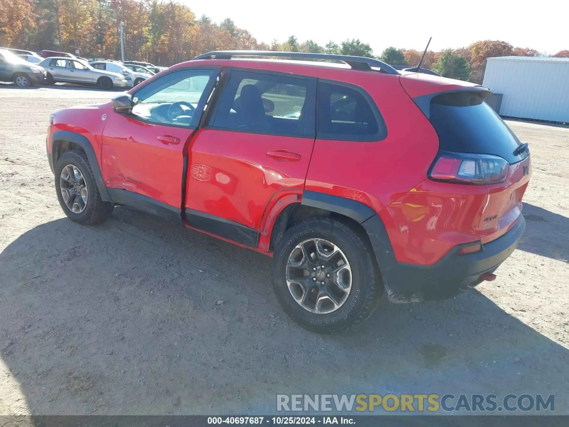 3 Photograph of a damaged car 1C4PJMBX7KD298488 JEEP CHEROKEE 2019