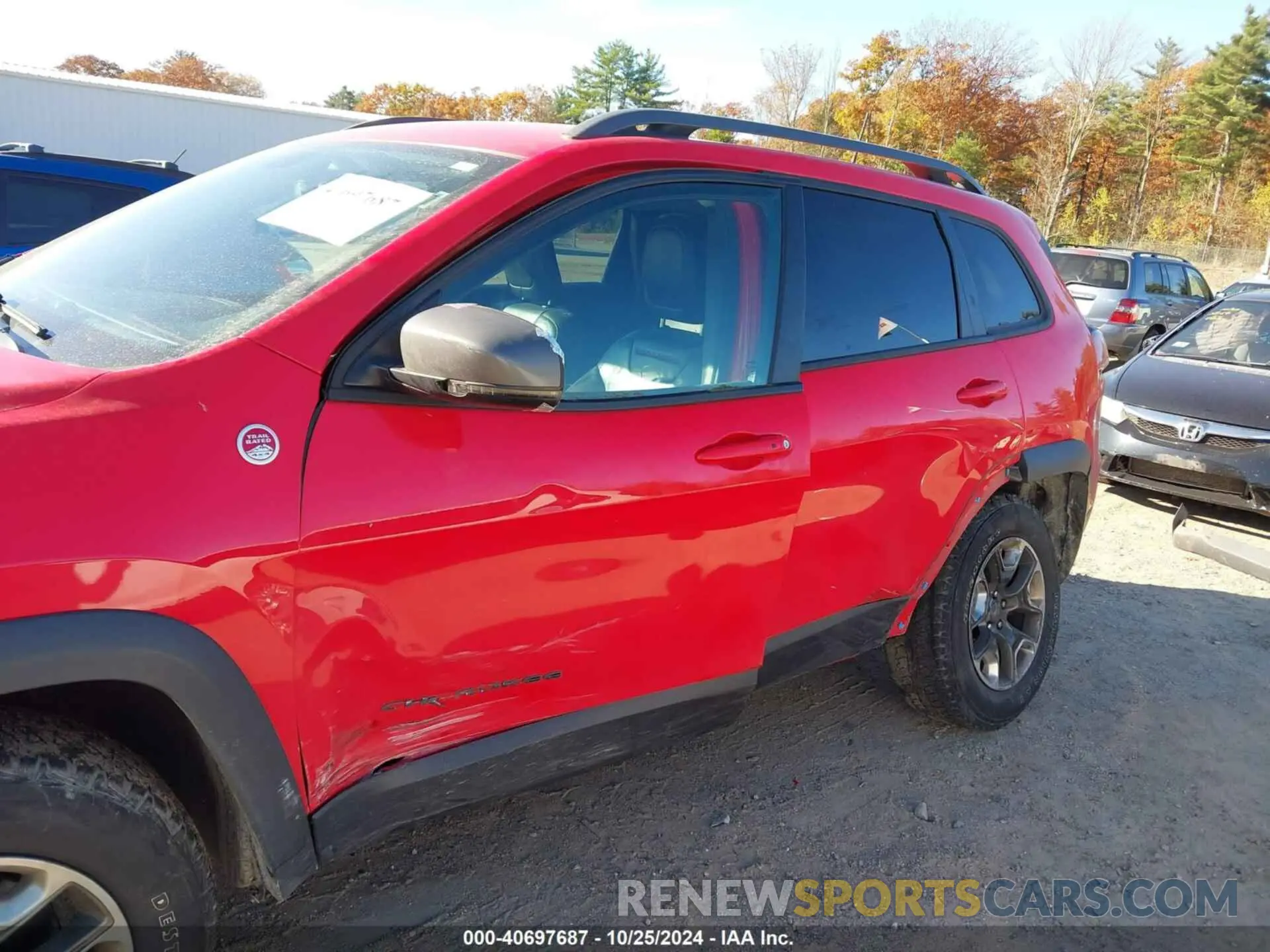 6 Photograph of a damaged car 1C4PJMBX7KD298488 JEEP CHEROKEE 2019