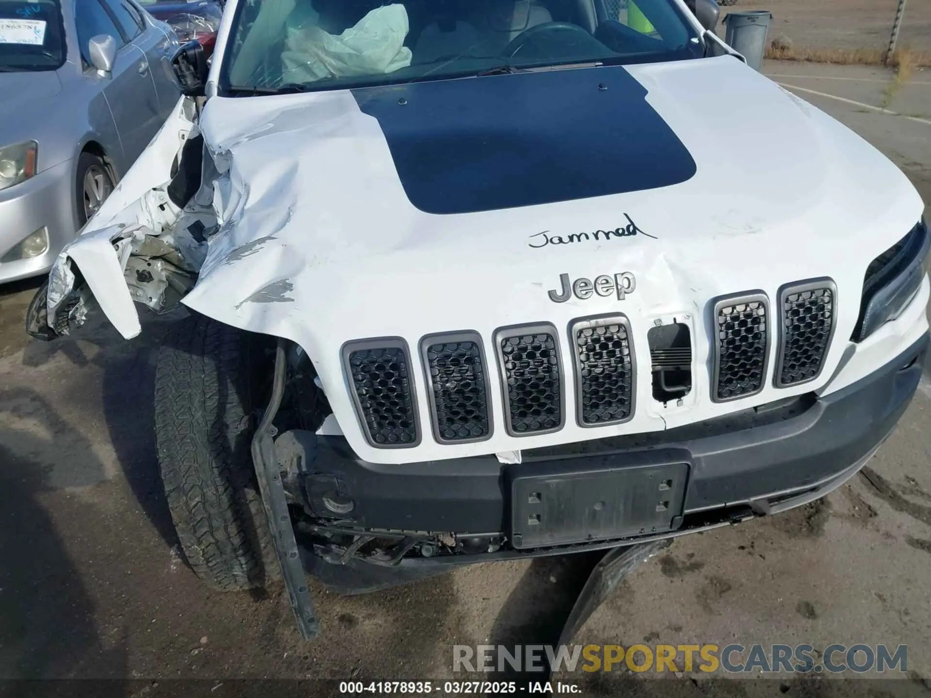 10 Photograph of a damaged car 1C4PJMBX7KD410612 JEEP CHEROKEE 2019