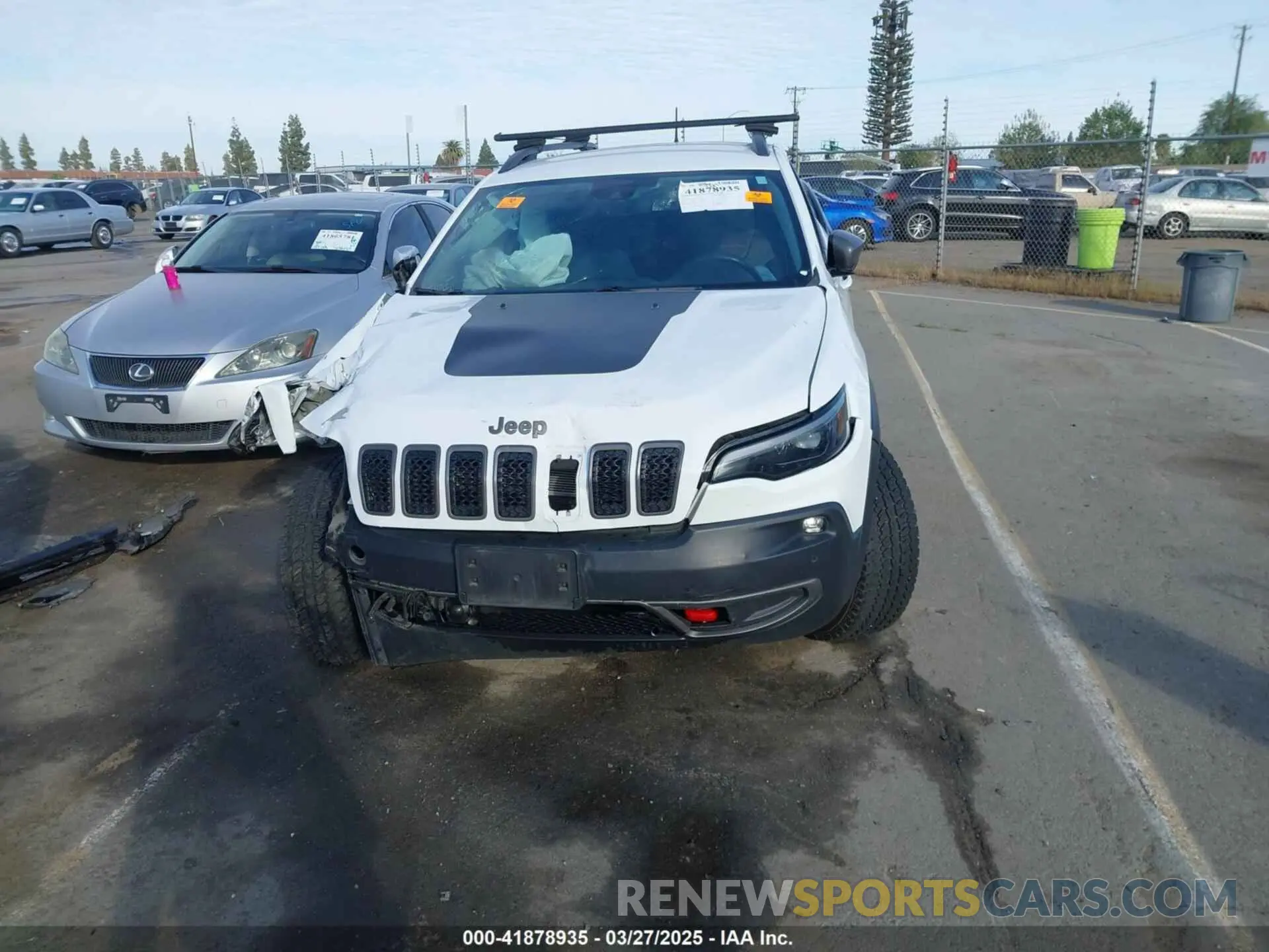 13 Photograph of a damaged car 1C4PJMBX7KD410612 JEEP CHEROKEE 2019