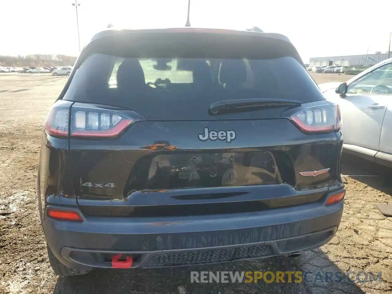 6 Photograph of a damaged car 1C4PJMBX7KD418077 JEEP CHEROKEE 2019