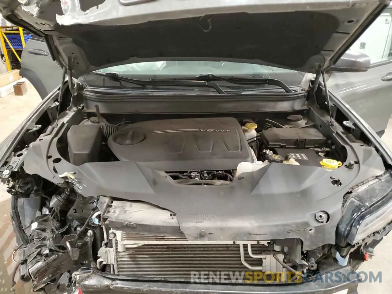 11 Photograph of a damaged car 1C4PJMBX7KD426213 JEEP CHEROKEE 2019