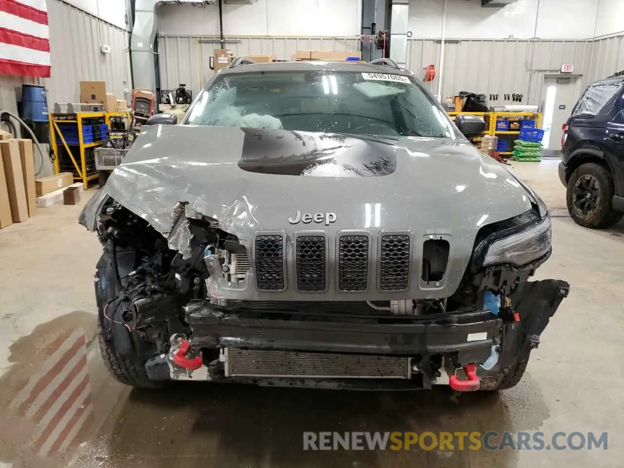 5 Photograph of a damaged car 1C4PJMBX7KD426213 JEEP CHEROKEE 2019