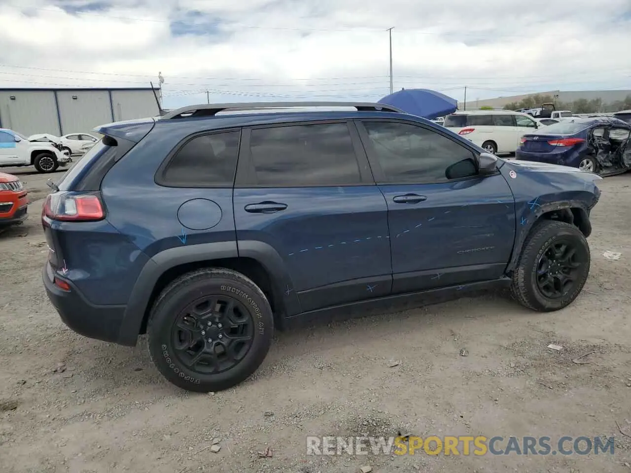 3 Photograph of a damaged car 1C4PJMBX7KD441911 JEEP CHEROKEE 2019