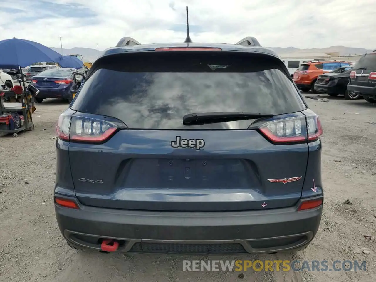 6 Photograph of a damaged car 1C4PJMBX7KD441911 JEEP CHEROKEE 2019