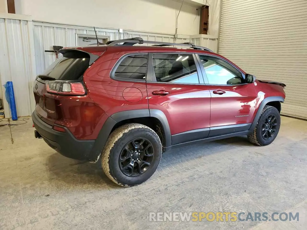 3 Photograph of a damaged car 1C4PJMBX8KD229146 JEEP CHEROKEE 2019