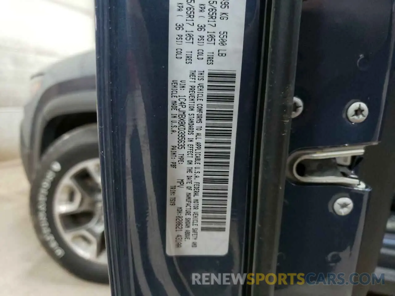 13 Photograph of a damaged car 1C4PJMBX8KD395635 JEEP CHEROKEE 2019