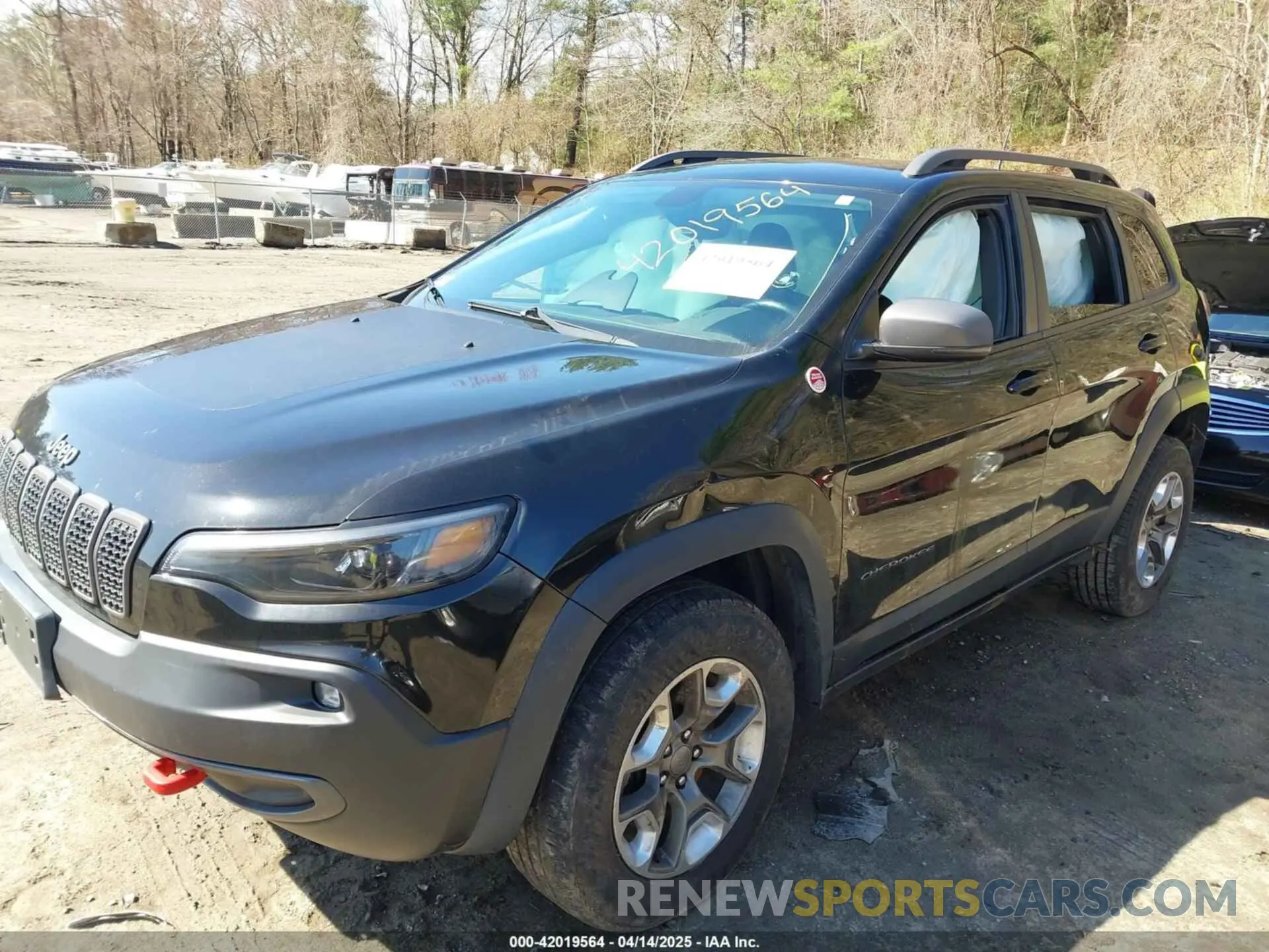 2 Photograph of a damaged car 1C4PJMBX8KD430013 JEEP CHEROKEE 2019