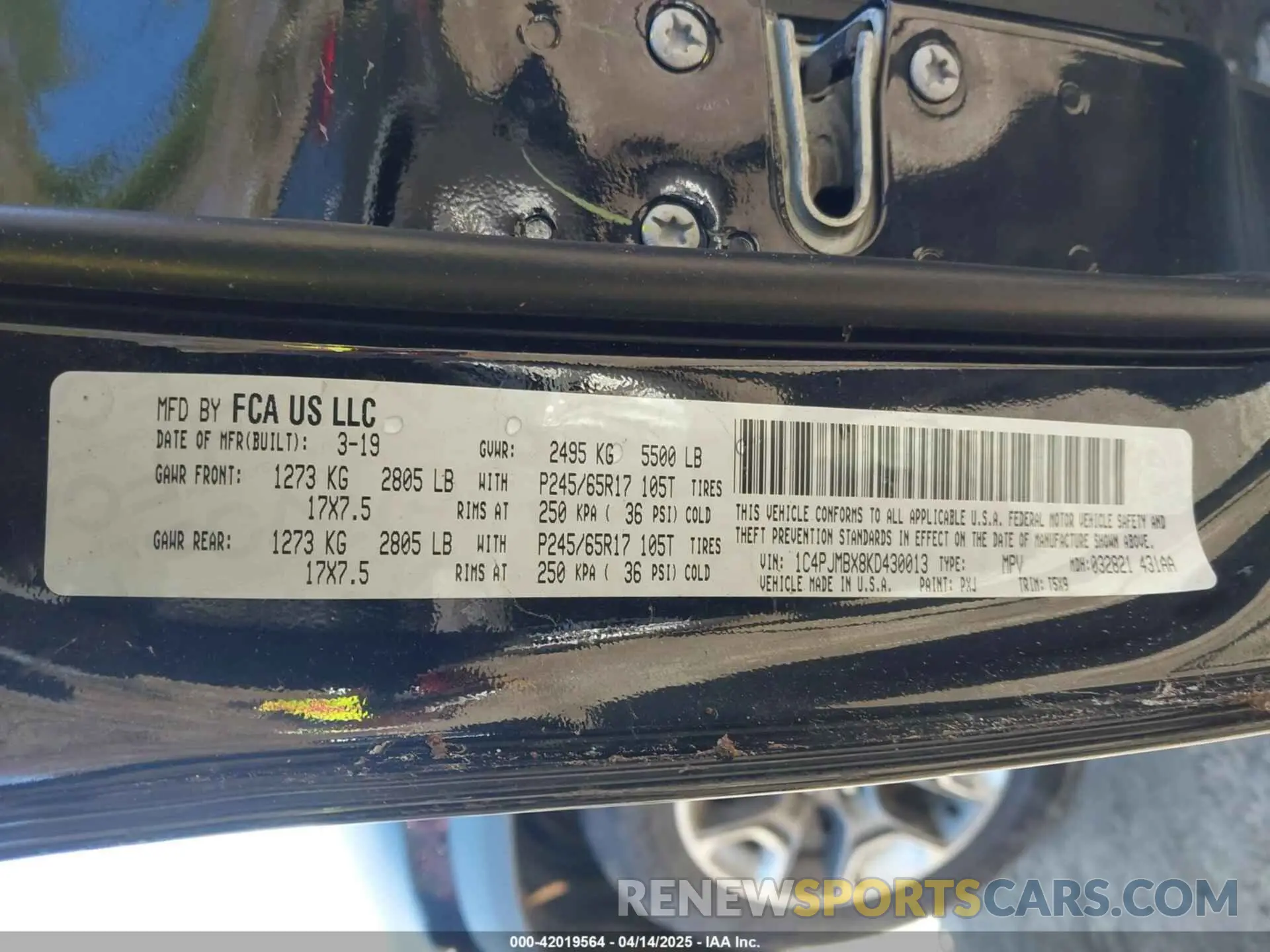 9 Photograph of a damaged car 1C4PJMBX8KD430013 JEEP CHEROKEE 2019