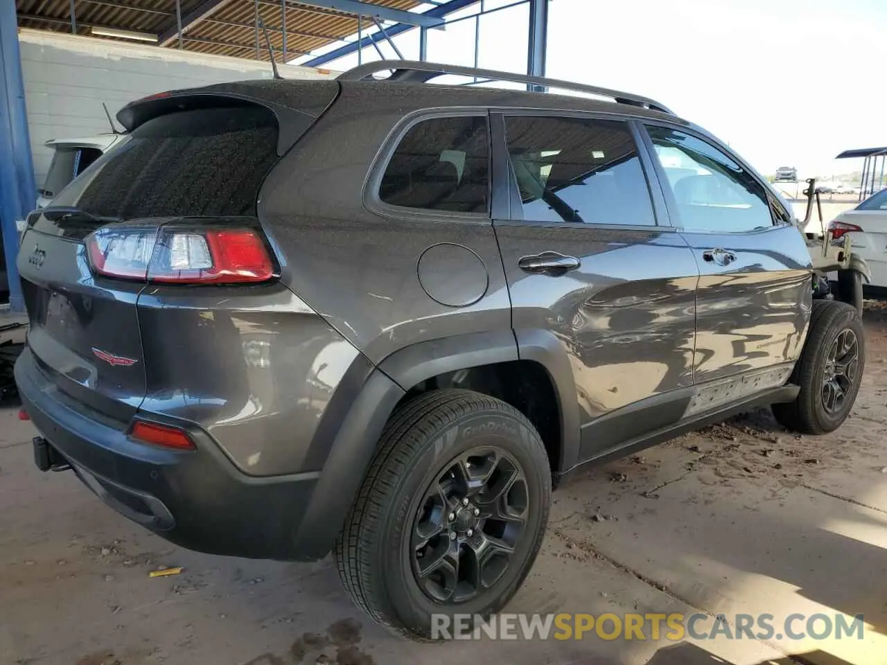 3 Photograph of a damaged car 1C4PJMBX8KD468051 JEEP CHEROKEE 2019