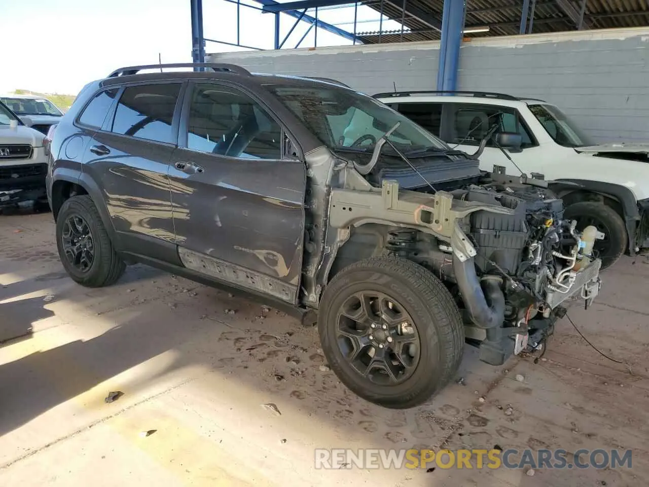 4 Photograph of a damaged car 1C4PJMBX8KD468051 JEEP CHEROKEE 2019