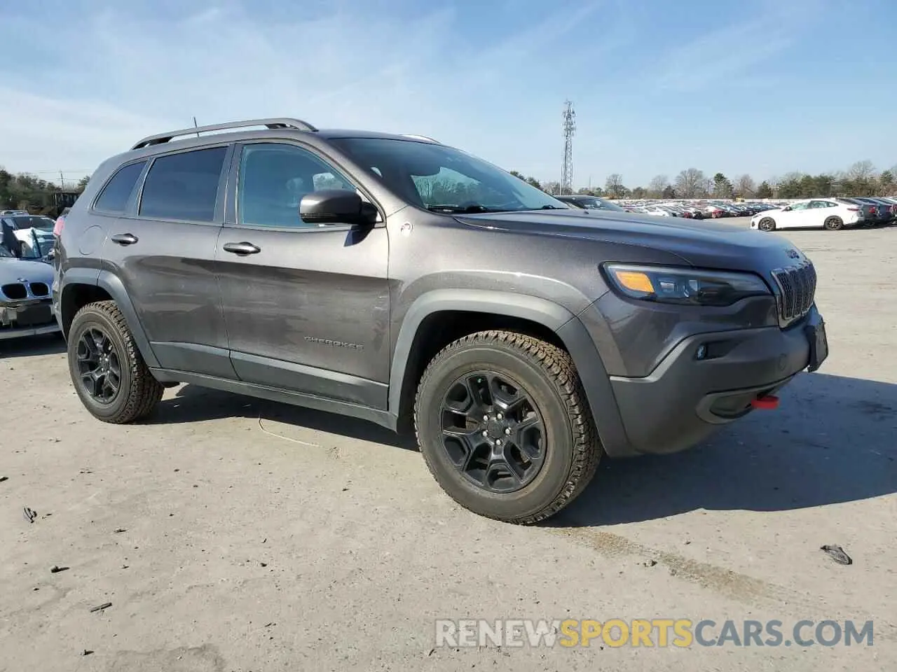 4 Photograph of a damaged car 1C4PJMBX9KD107539 JEEP CHEROKEE 2019