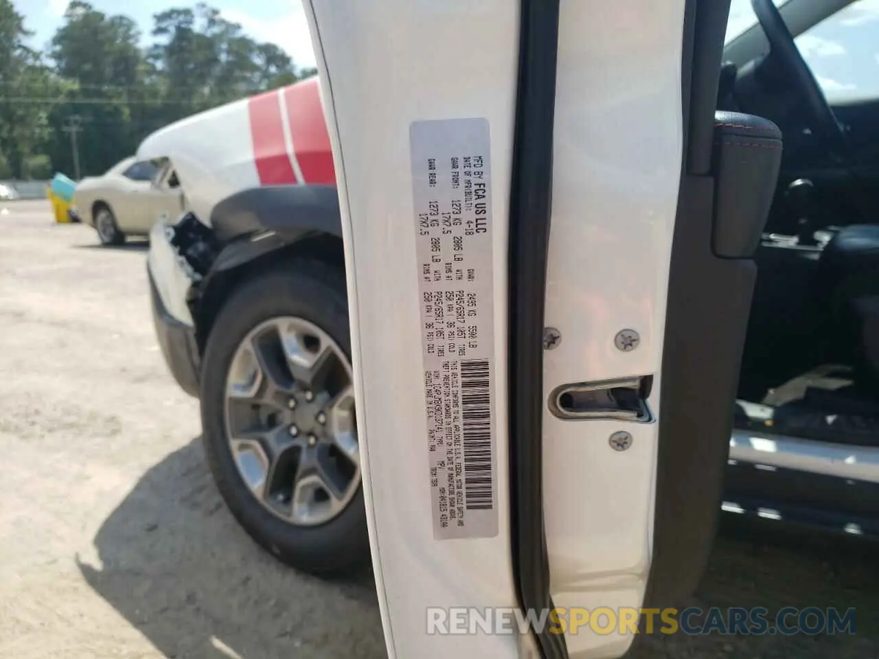 13 Photograph of a damaged car 1C4PJMBX9KD137141 JEEP CHEROKEE 2019
