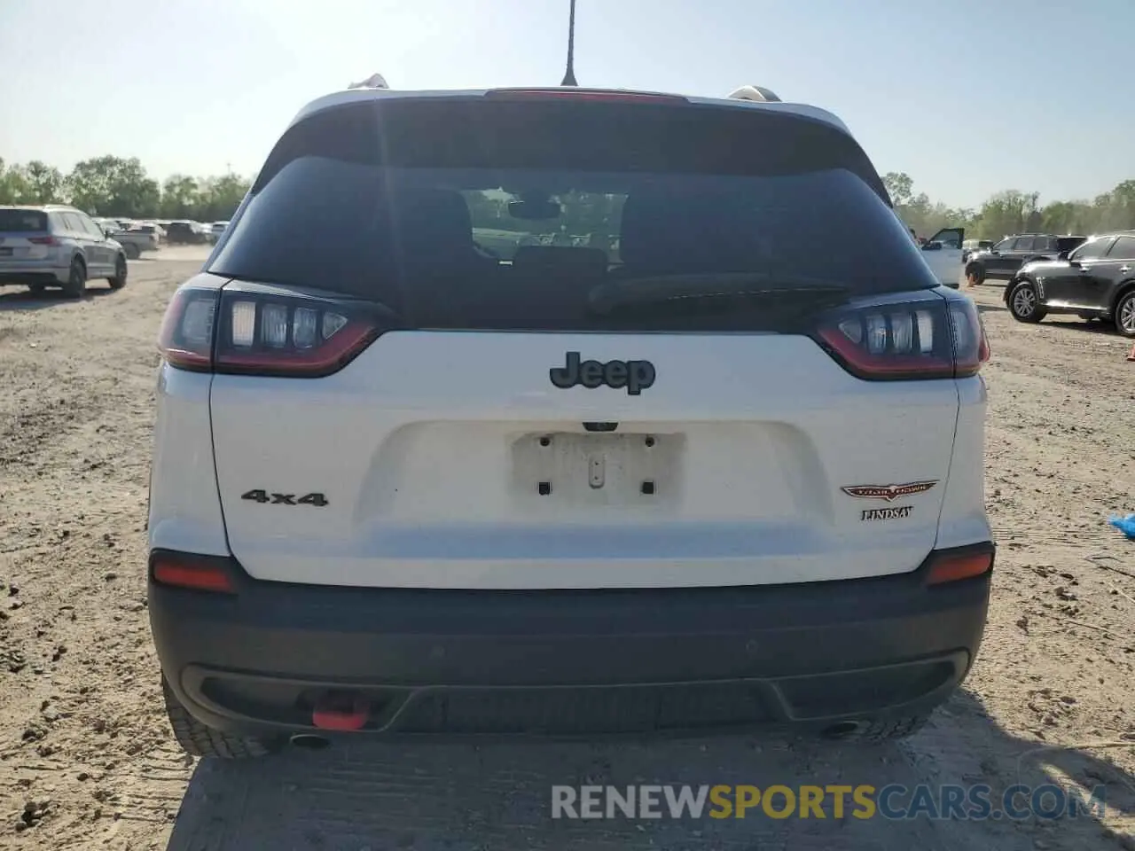 6 Photograph of a damaged car 1C4PJMBX9KD139200 JEEP CHEROKEE 2019