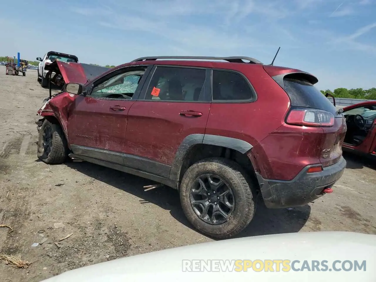 2 Photograph of a damaged car 1C4PJMBX9KD139228 JEEP CHEROKEE 2019