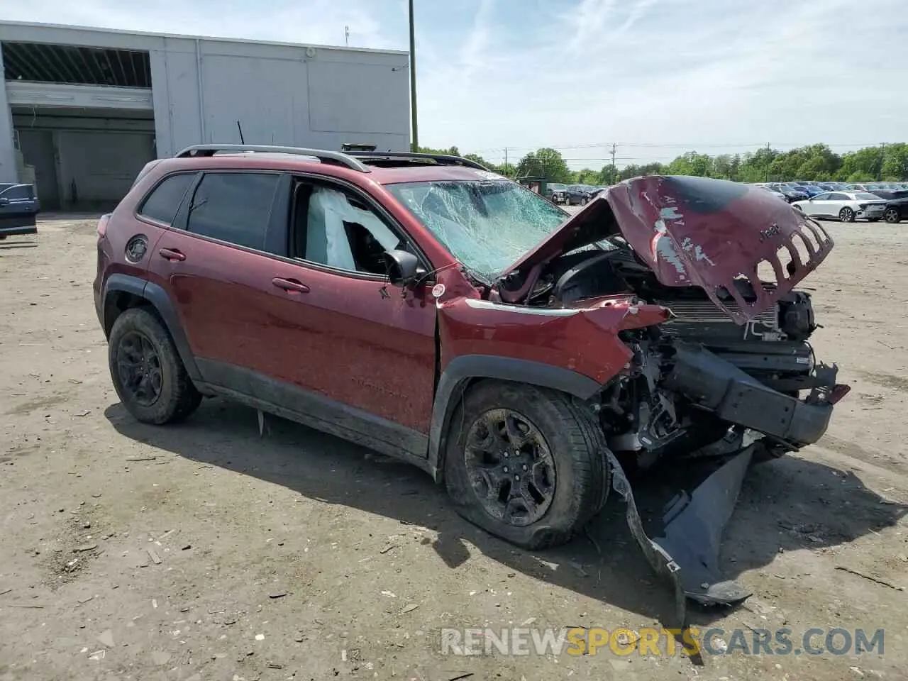 4 Photograph of a damaged car 1C4PJMBX9KD139228 JEEP CHEROKEE 2019