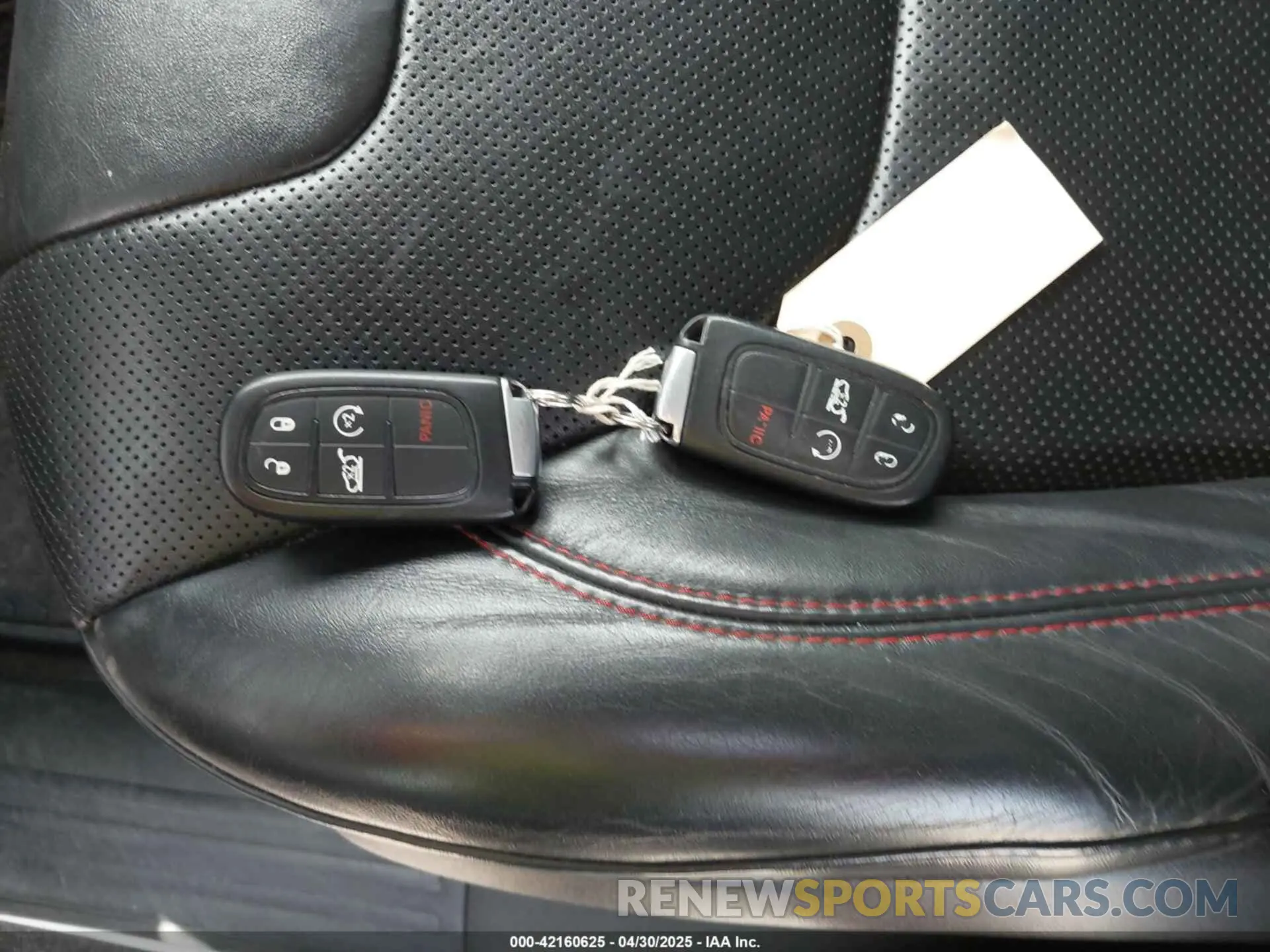 11 Photograph of a damaged car 1C4PJMBX9KD277416 JEEP CHEROKEE 2019