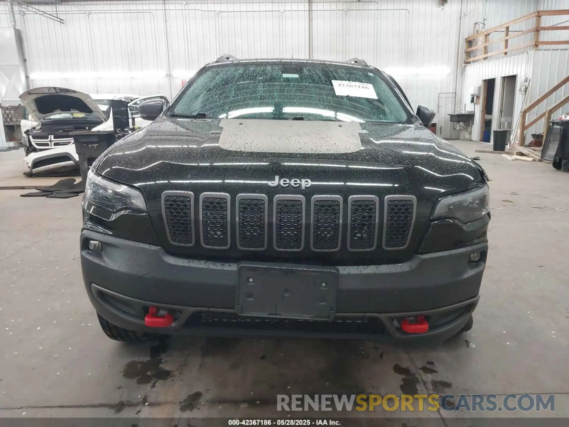 12 Photograph of a damaged car 1C4PJMBX9KD456748 JEEP CHEROKEE 2019