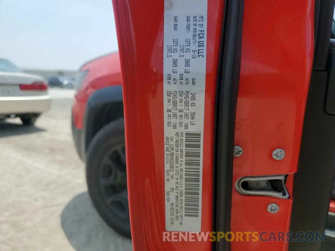 13 Photograph of a damaged car 1C4PJMBXXKD236812 JEEP CHEROKEE 2019