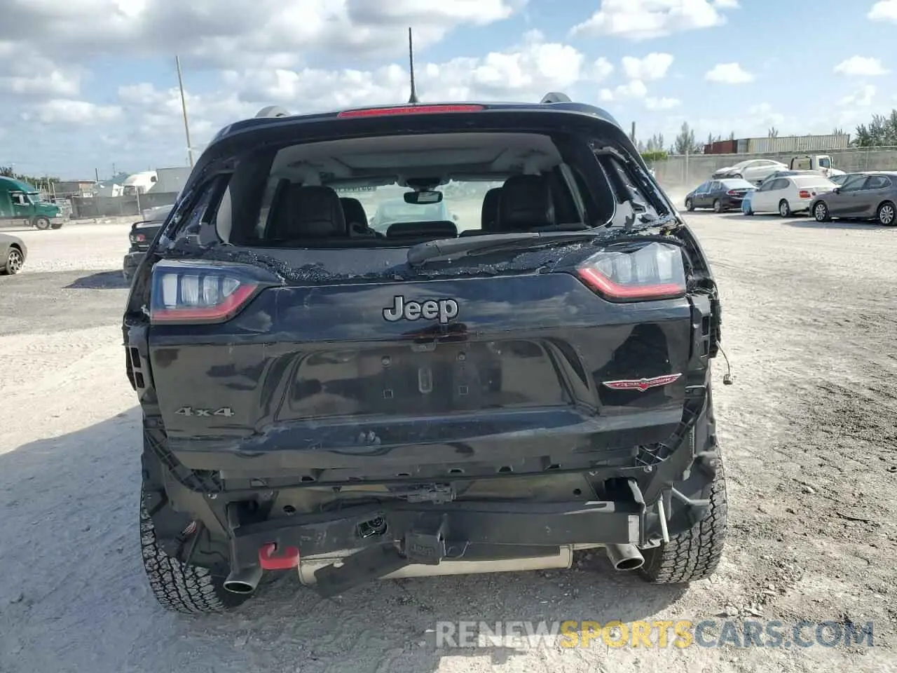 6 Photograph of a damaged car 1C4PJMBXXKD342371 JEEP CHEROKEE 2019