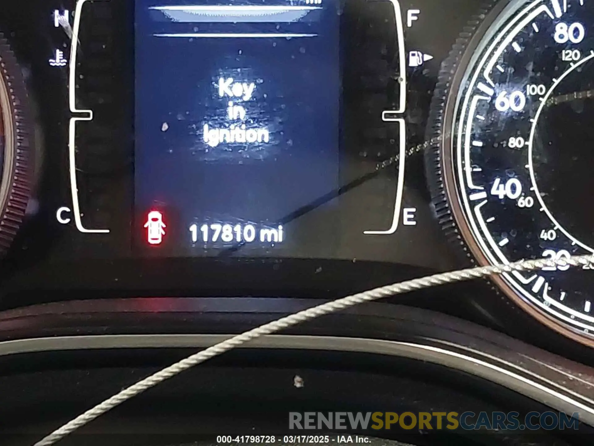 15 Photograph of a damaged car 1C4PJMCB0KD122398 JEEP CHEROKEE 2019