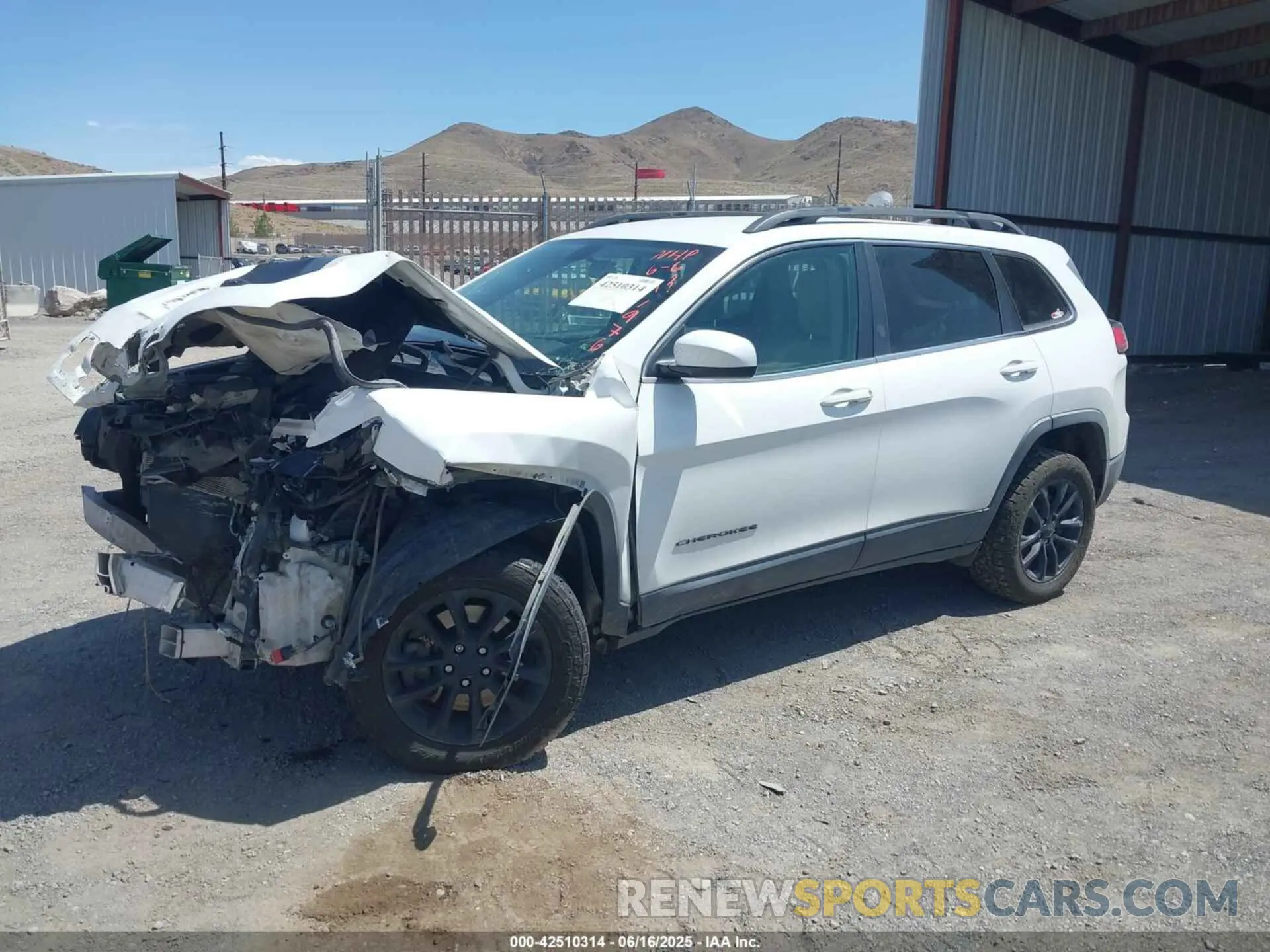 2 Photograph of a damaged car 1C4PJMCB0KD161976 JEEP CHEROKEE 2019