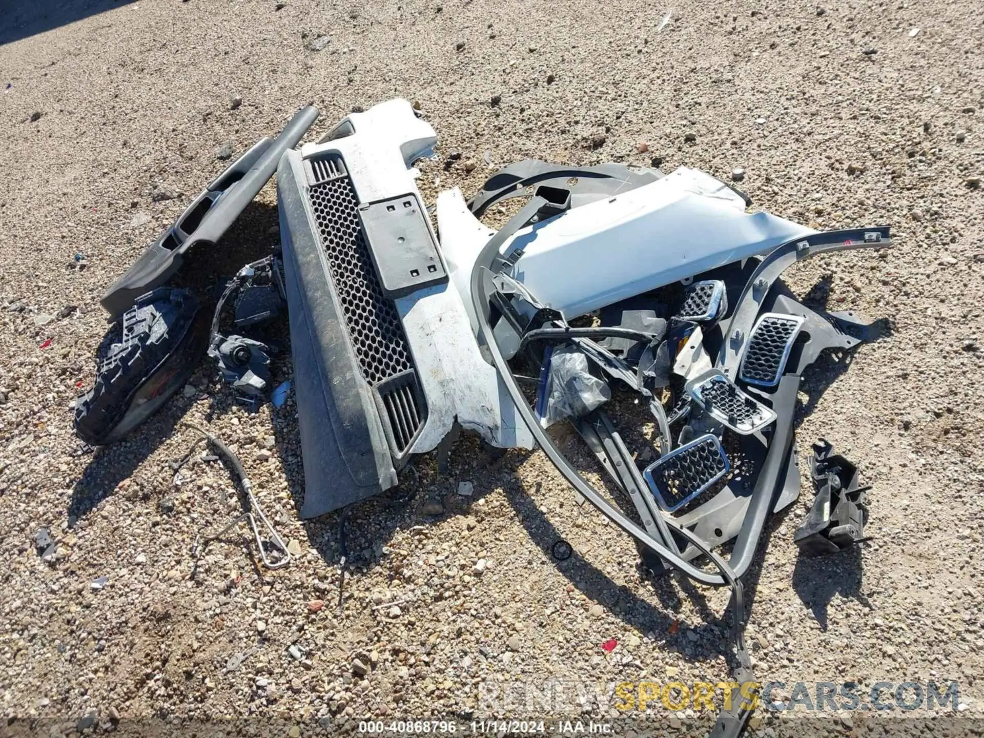 12 Photograph of a damaged car 1C4PJMCB2KD352024 JEEP CHEROKEE 2019