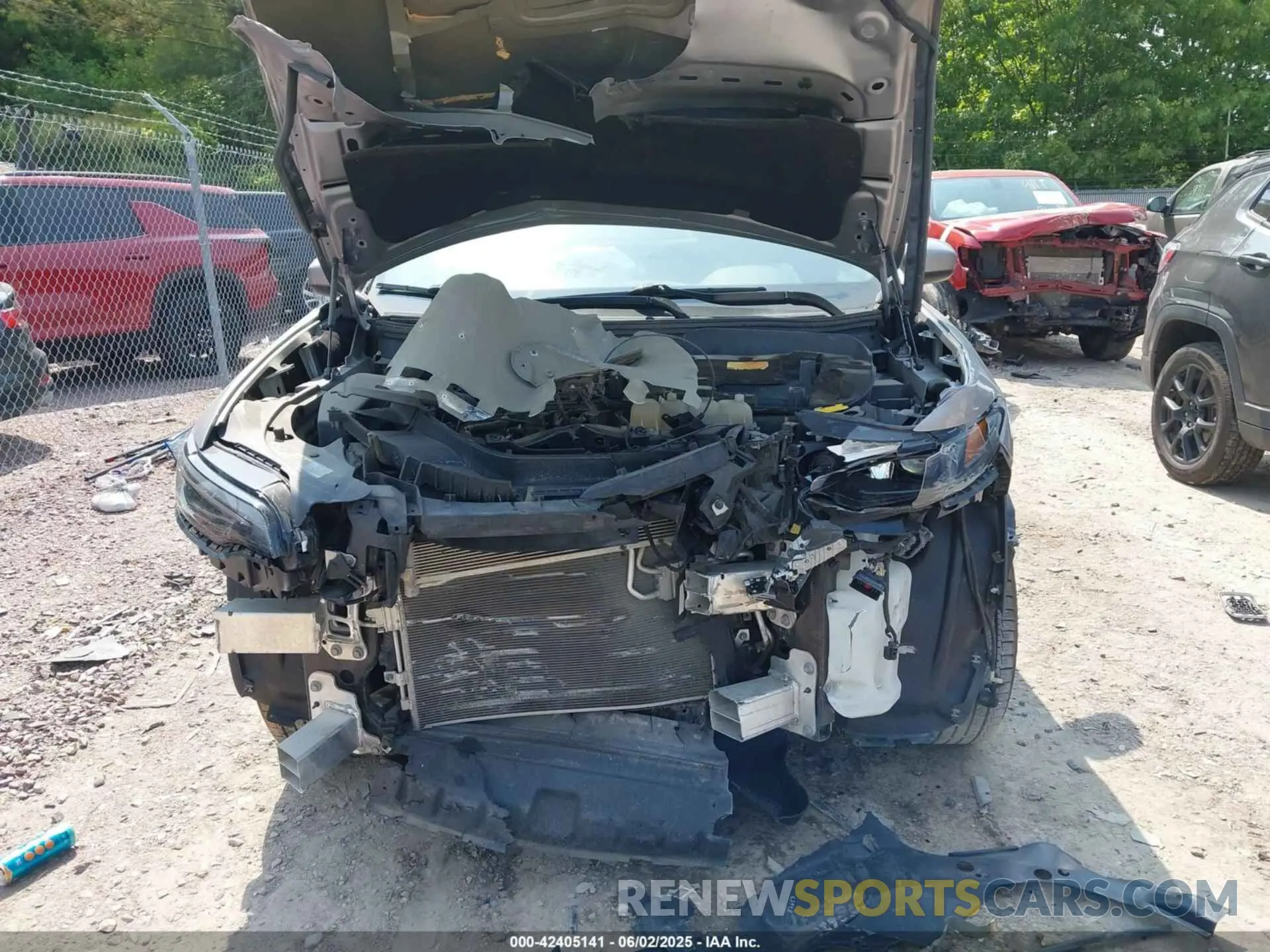 12 Photograph of a damaged car 1C4PJMCB2KD394337 JEEP CHEROKEE 2019