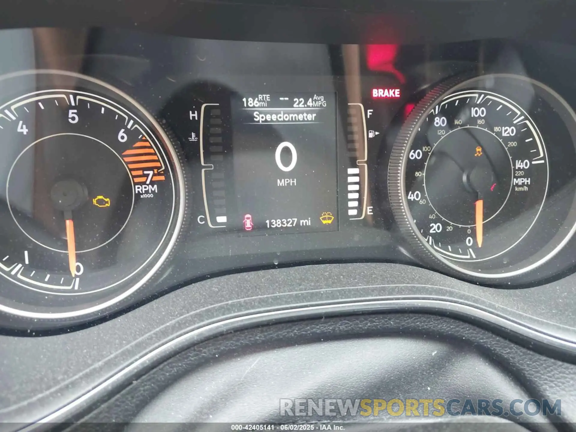 7 Photograph of a damaged car 1C4PJMCB2KD394337 JEEP CHEROKEE 2019