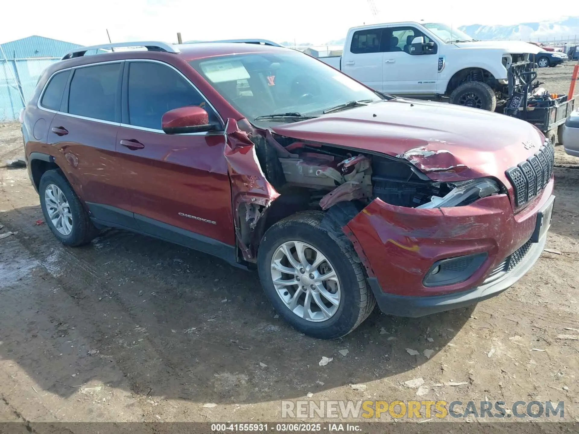 1 Photograph of a damaged car 1C4PJMCB2KD473832 JEEP CHEROKEE 2019