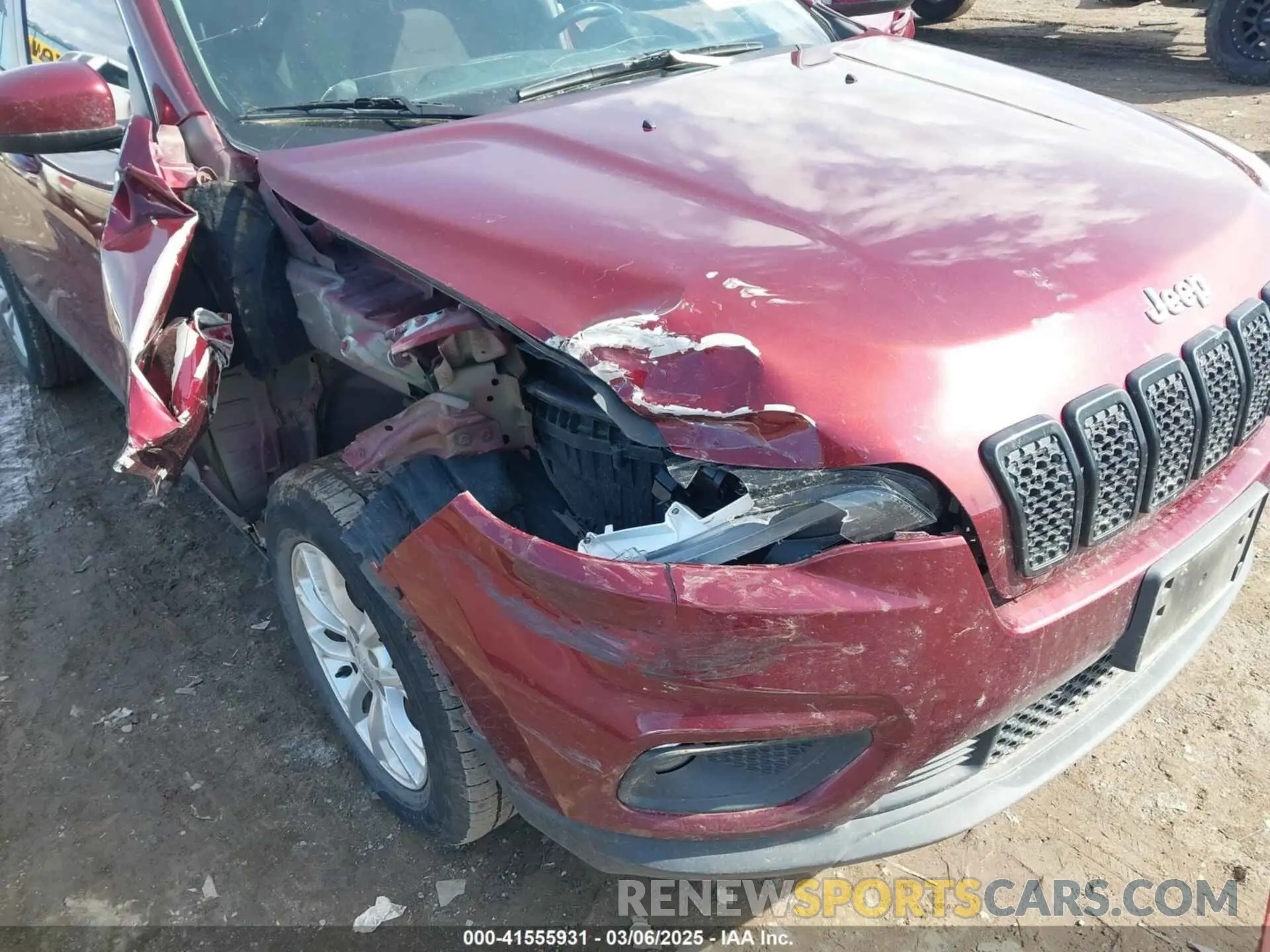 6 Photograph of a damaged car 1C4PJMCB2KD473832 JEEP CHEROKEE 2019