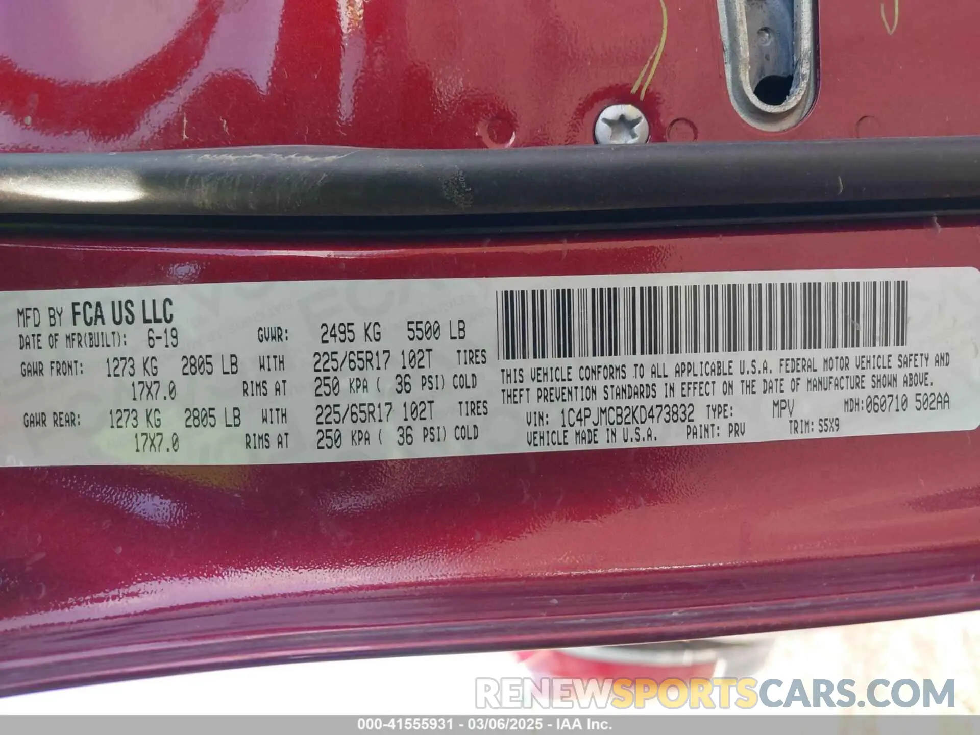 9 Photograph of a damaged car 1C4PJMCB2KD473832 JEEP CHEROKEE 2019