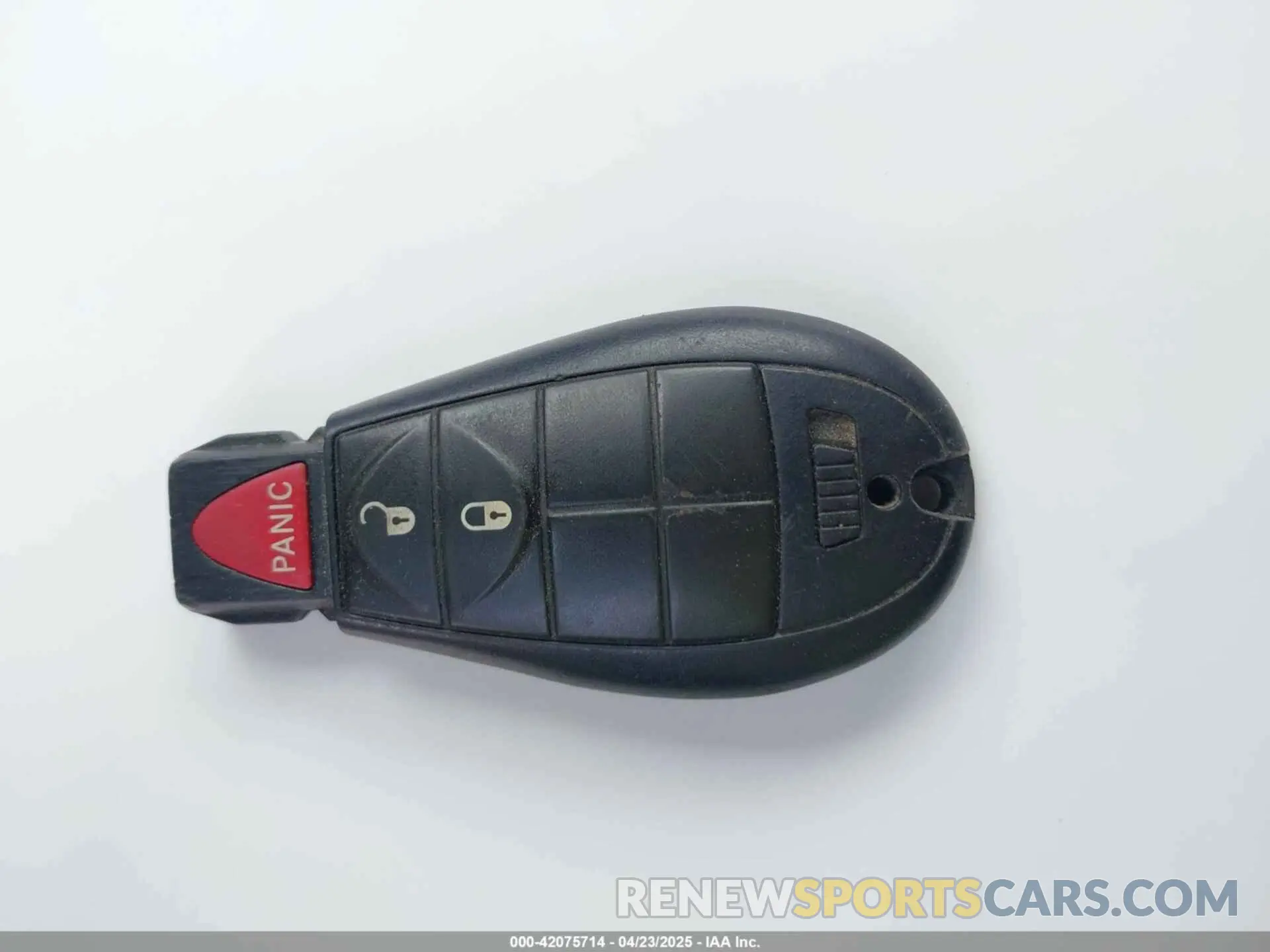 11 Photograph of a damaged car 1C4PJMCB2KD489920 JEEP CHEROKEE 2019