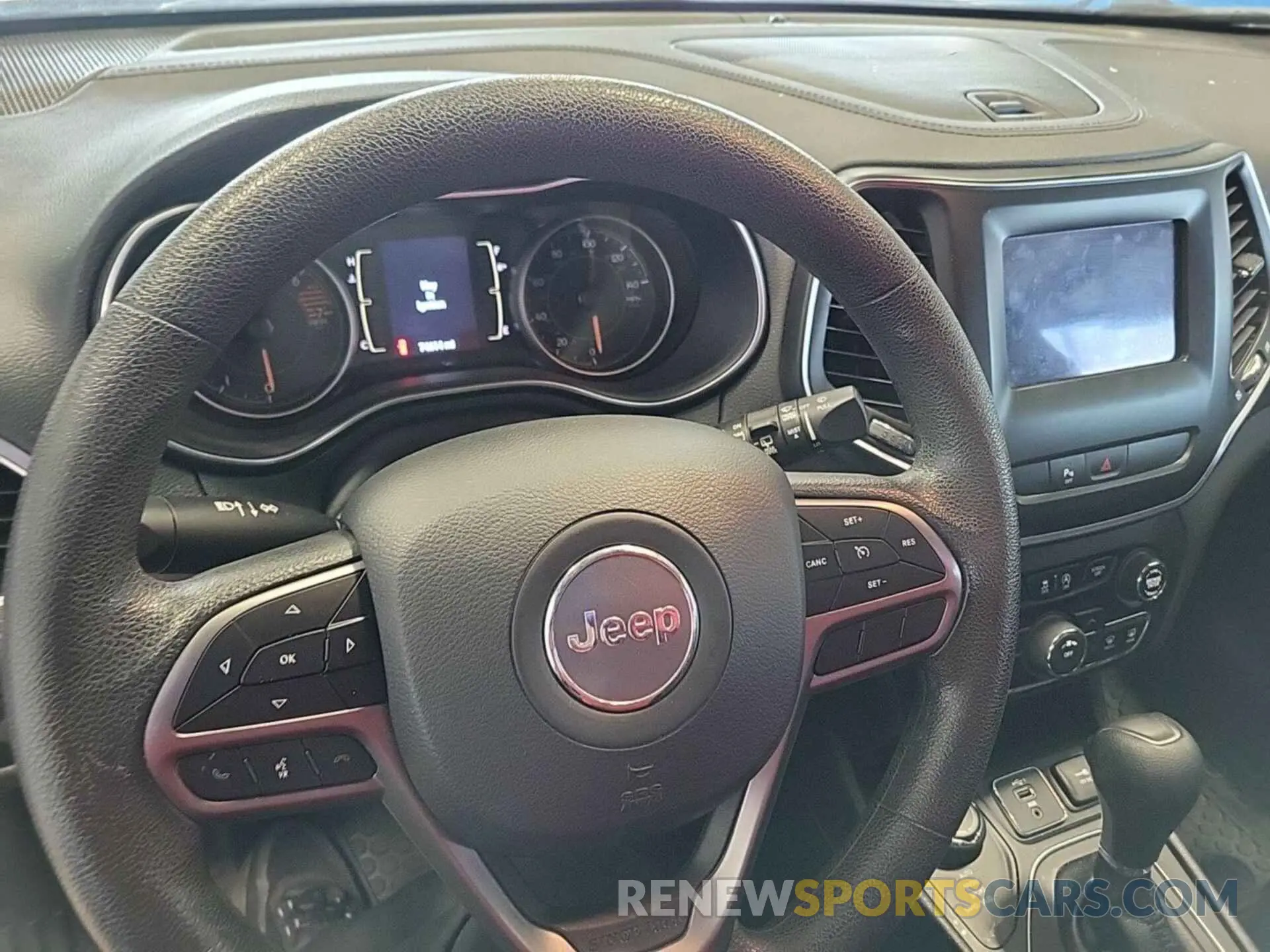 21 Photograph of a damaged car 1C4PJMCB3KD450804 JEEP CHEROKEE 2019