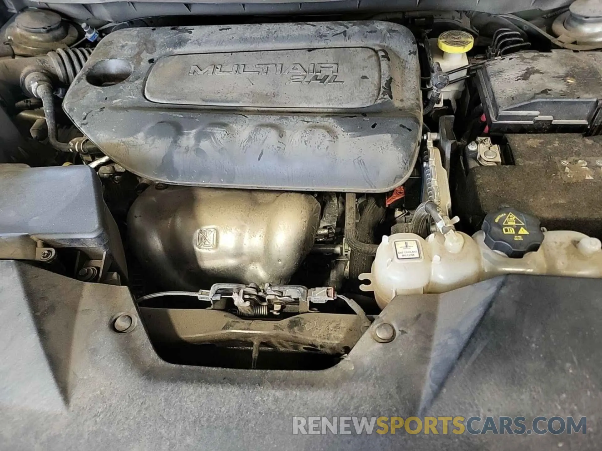 27 Photograph of a damaged car 1C4PJMCB3KD450804 JEEP CHEROKEE 2019
