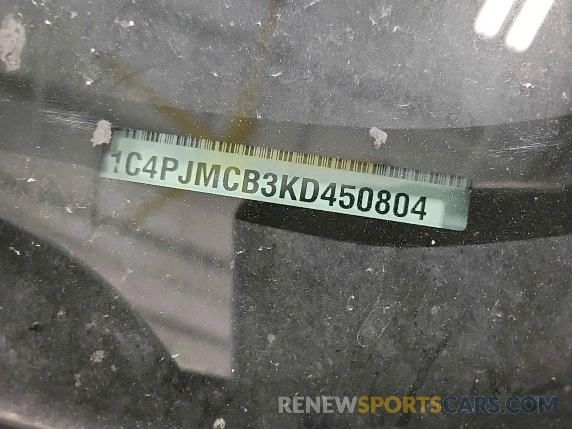 7 Photograph of a damaged car 1C4PJMCB3KD450804 JEEP CHEROKEE 2019