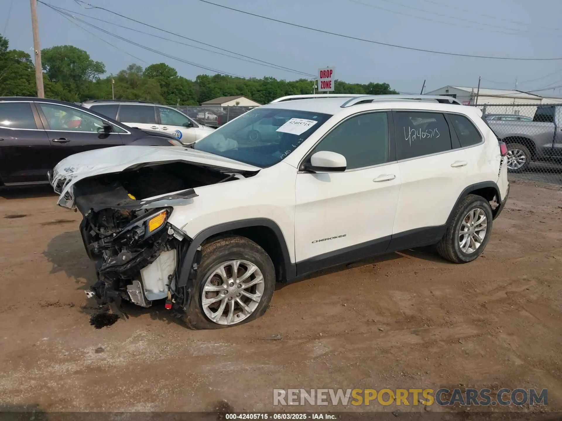 6 Photograph of a damaged car 1C4PJMCB5KD341728 JEEP CHEROKEE 2019