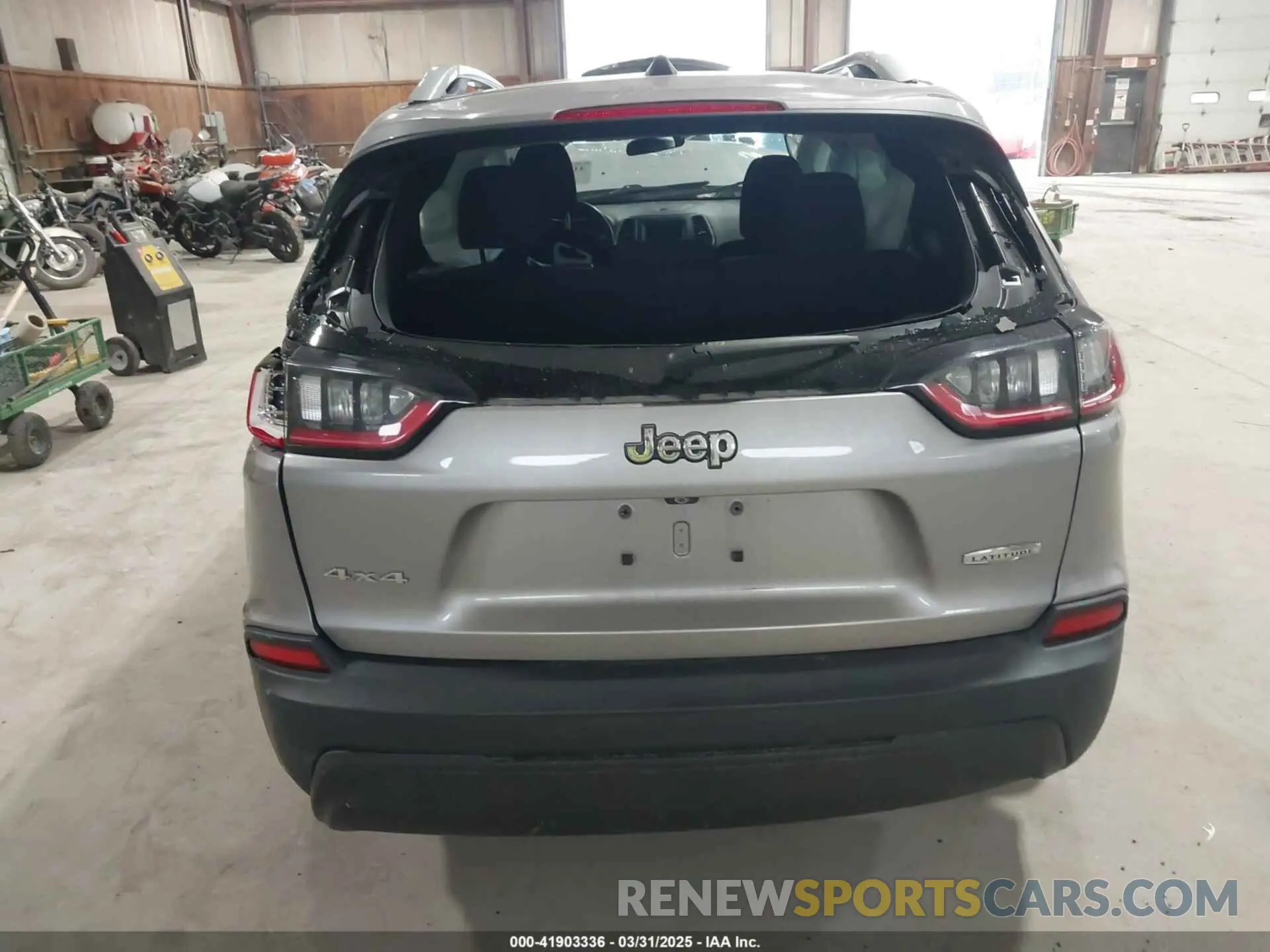 16 Photograph of a damaged car 1C4PJMCB7KD118915 JEEP CHEROKEE 2019