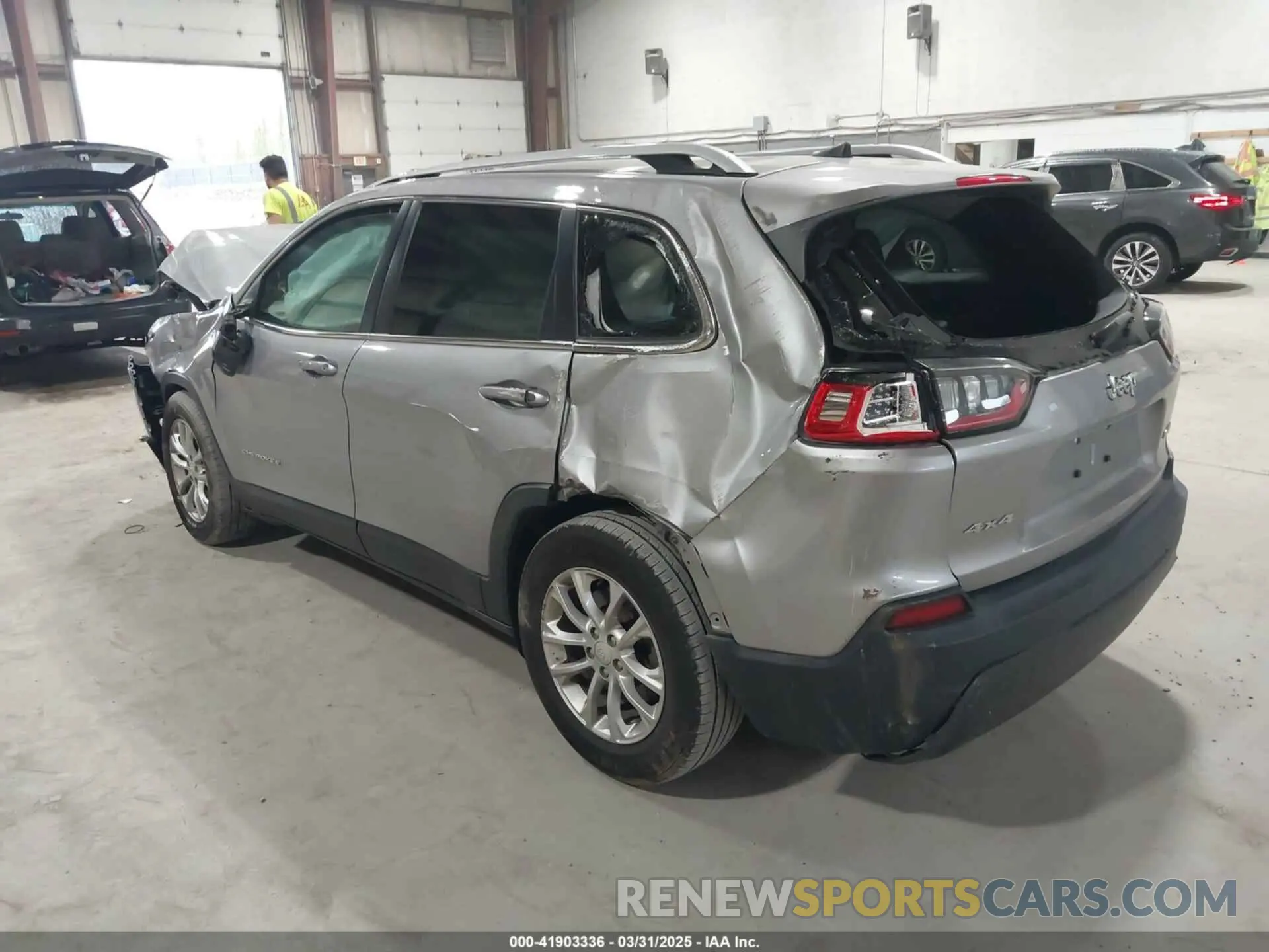 3 Photograph of a damaged car 1C4PJMCB7KD118915 JEEP CHEROKEE 2019