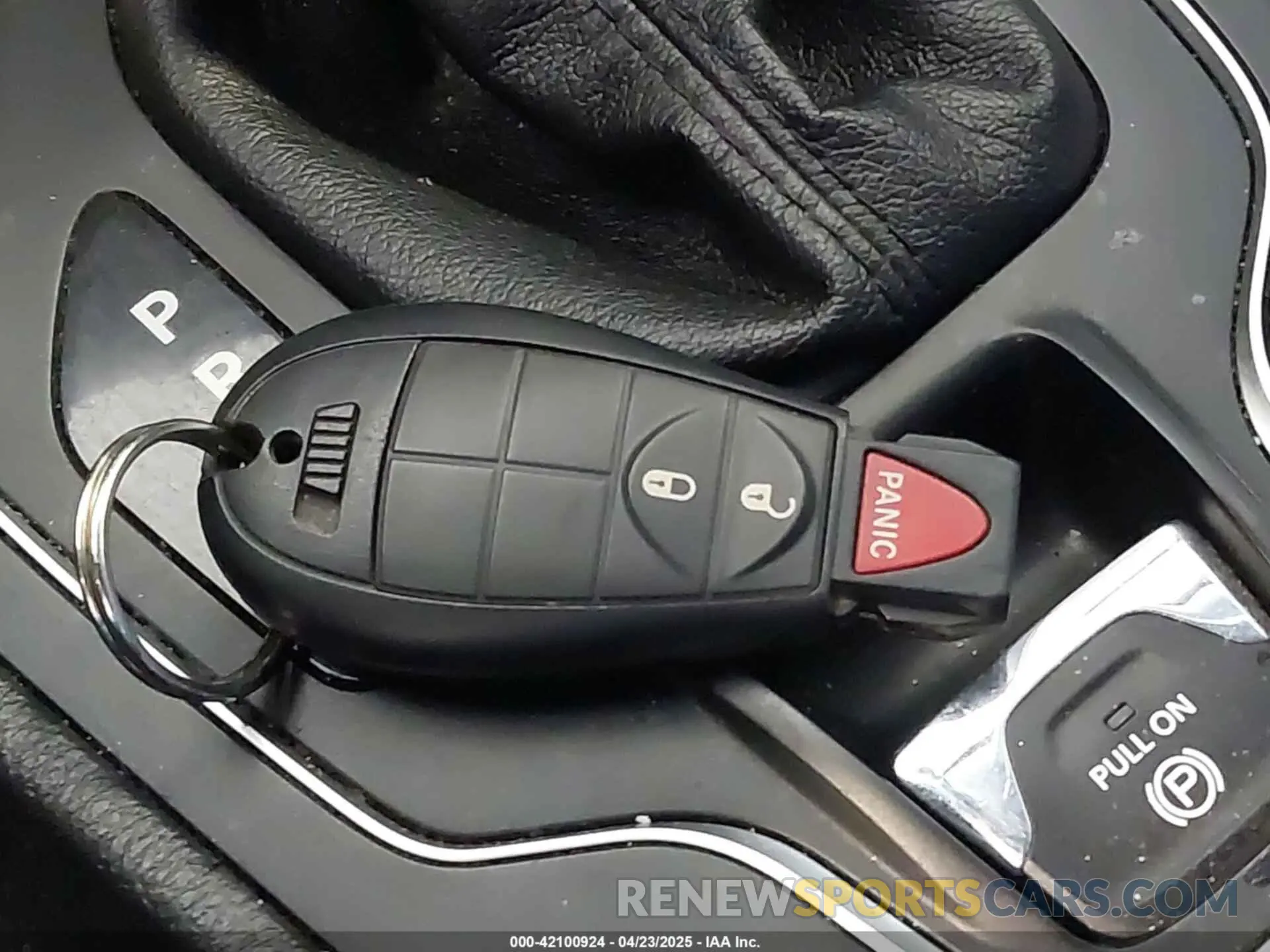 11 Photograph of a damaged car 1C4PJMCB7KD127453 JEEP CHEROKEE 2019