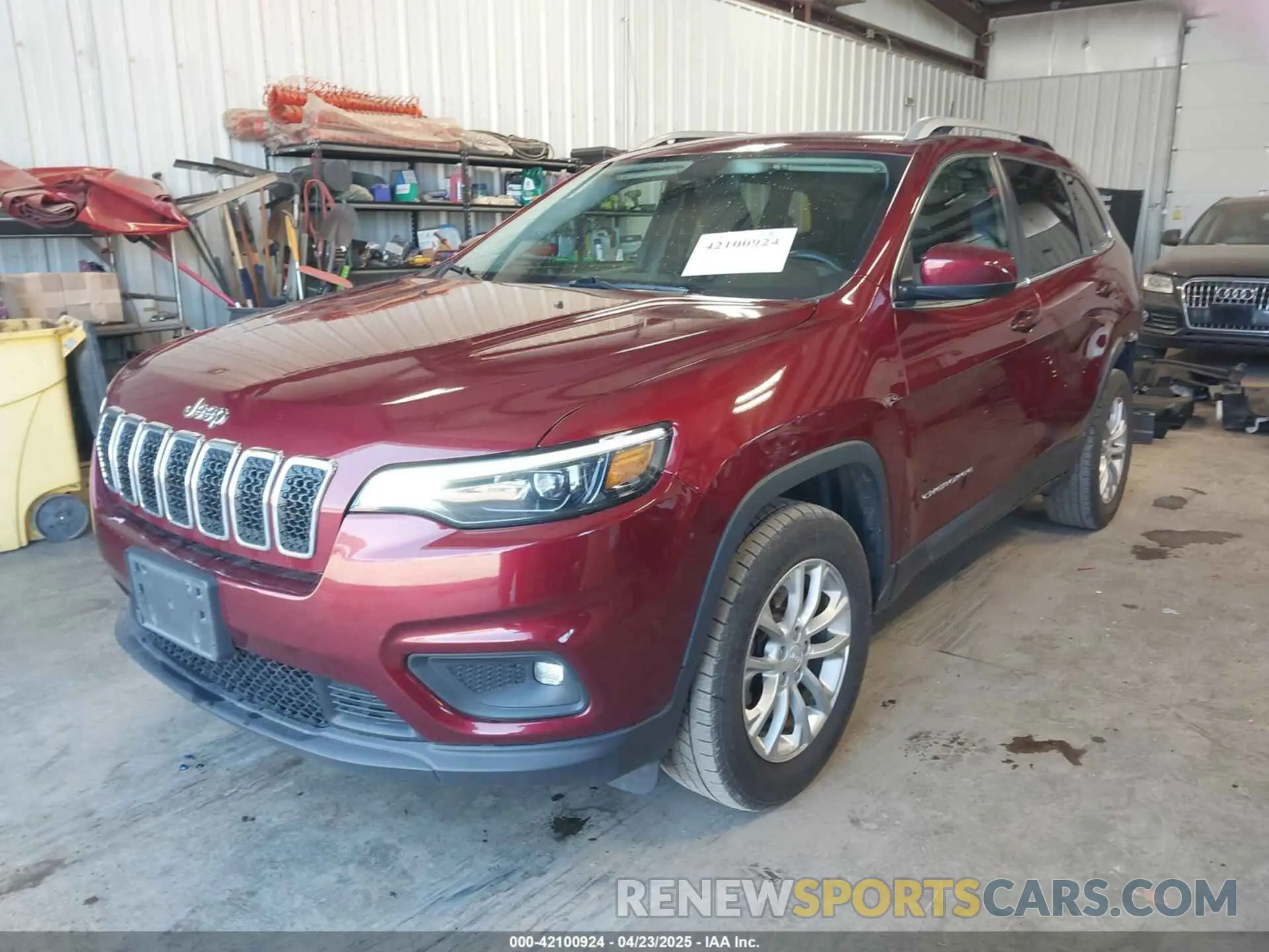 2 Photograph of a damaged car 1C4PJMCB7KD127453 JEEP CHEROKEE 2019