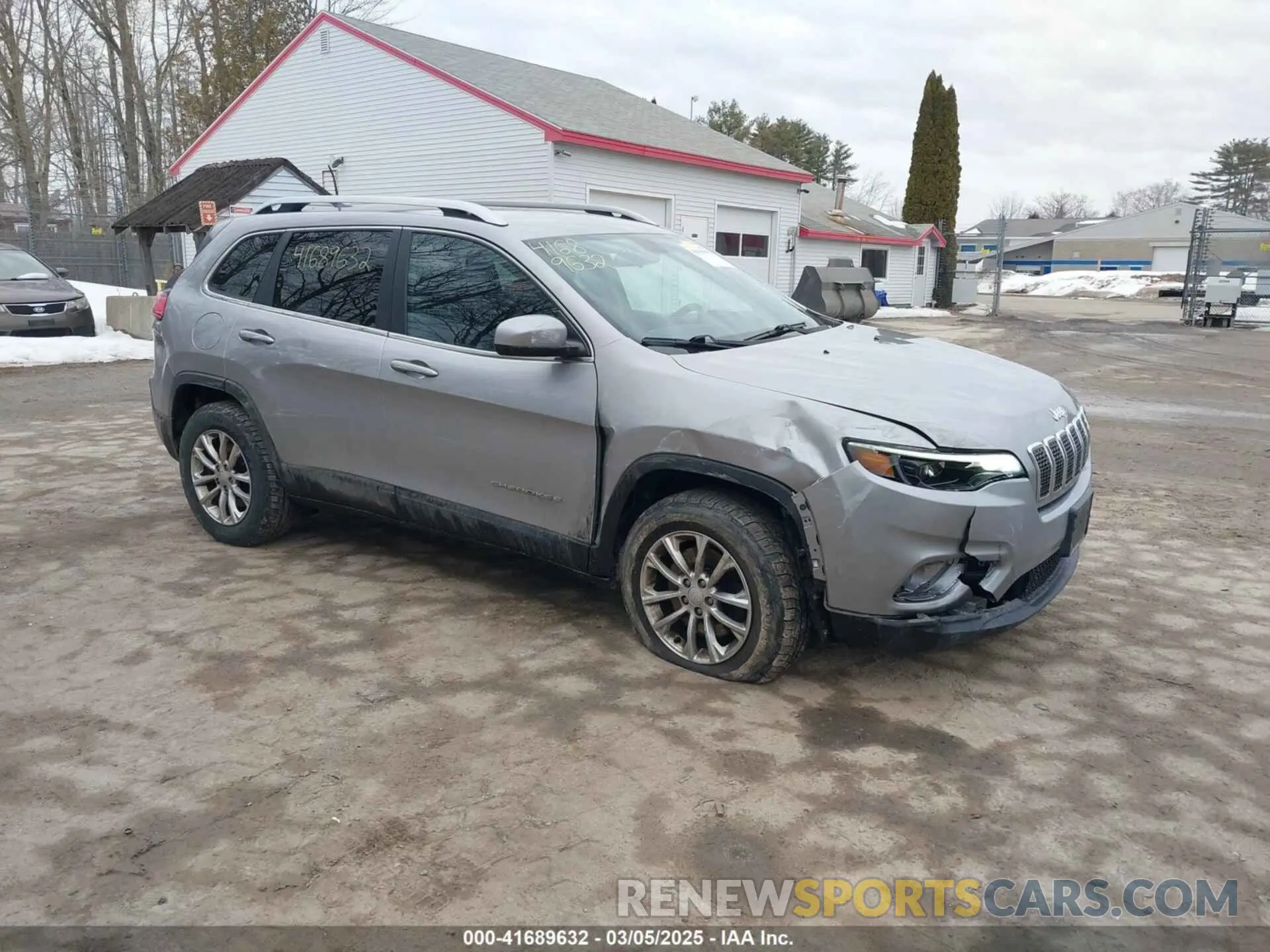 1 Photograph of a damaged car 1C4PJMCB9KD214299 JEEP CHEROKEE 2019