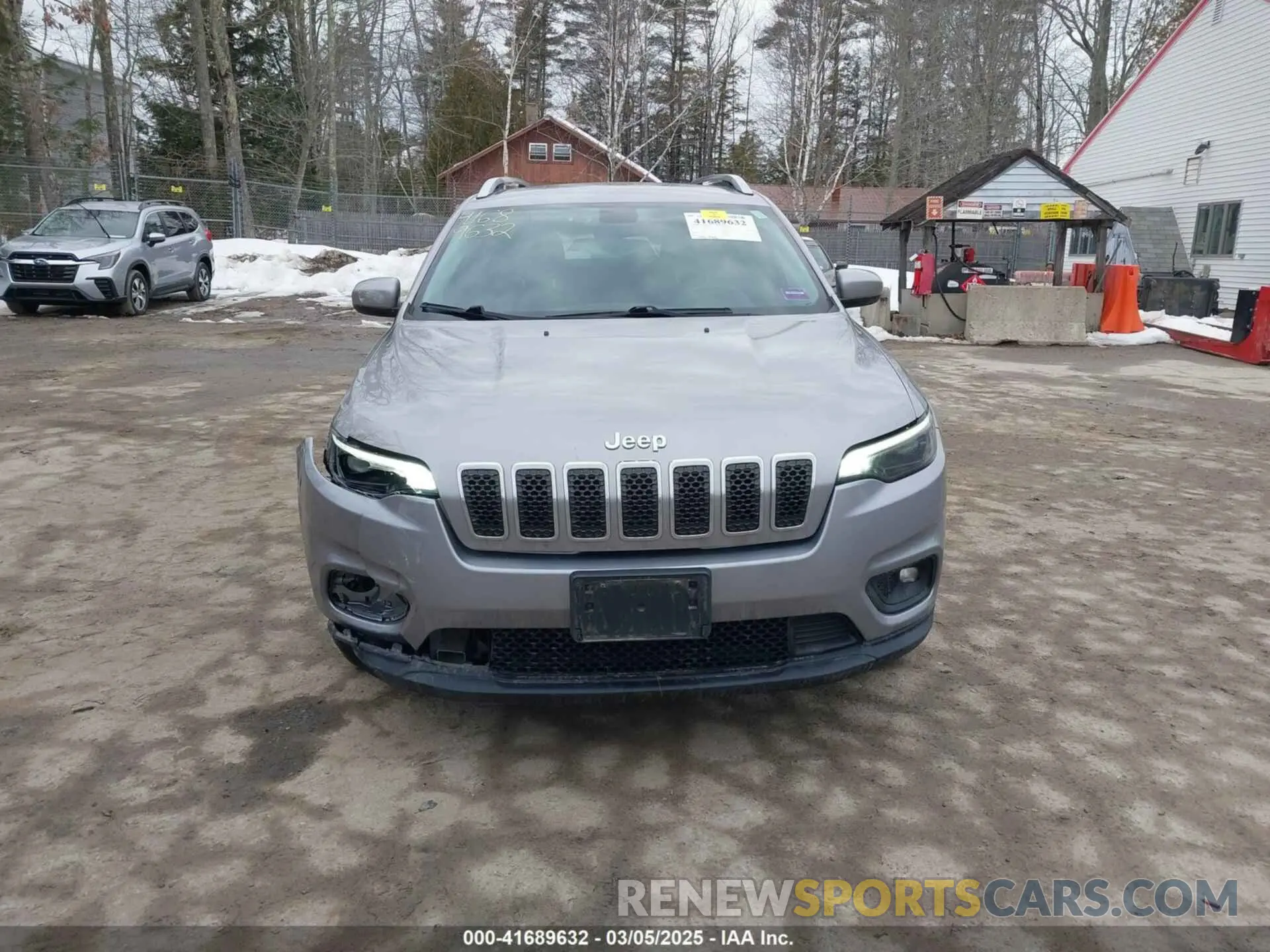 12 Photograph of a damaged car 1C4PJMCB9KD214299 JEEP CHEROKEE 2019
