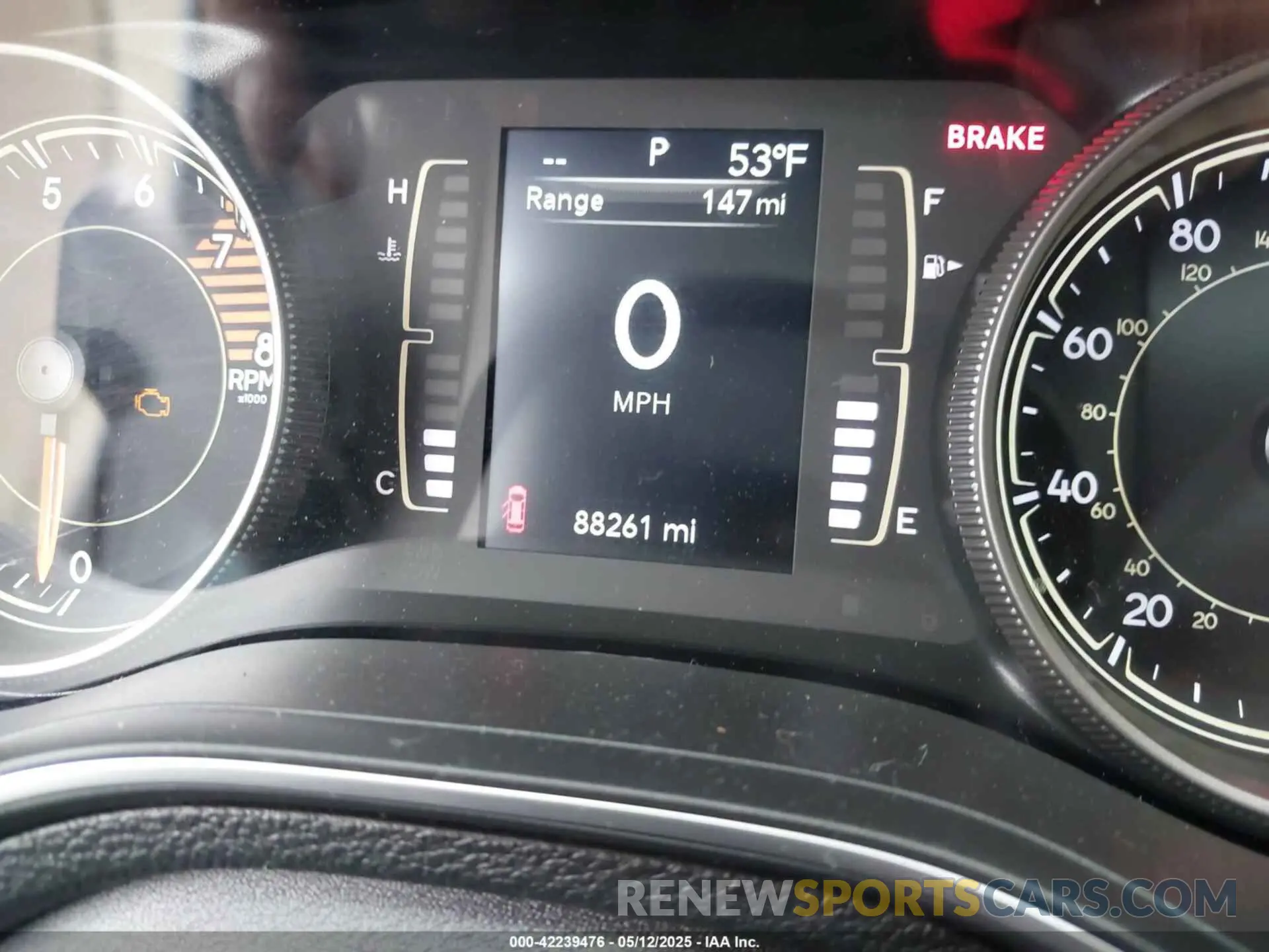 15 Photograph of a damaged car 1C4PJMCX2KD369871 JEEP CHEROKEE 2019