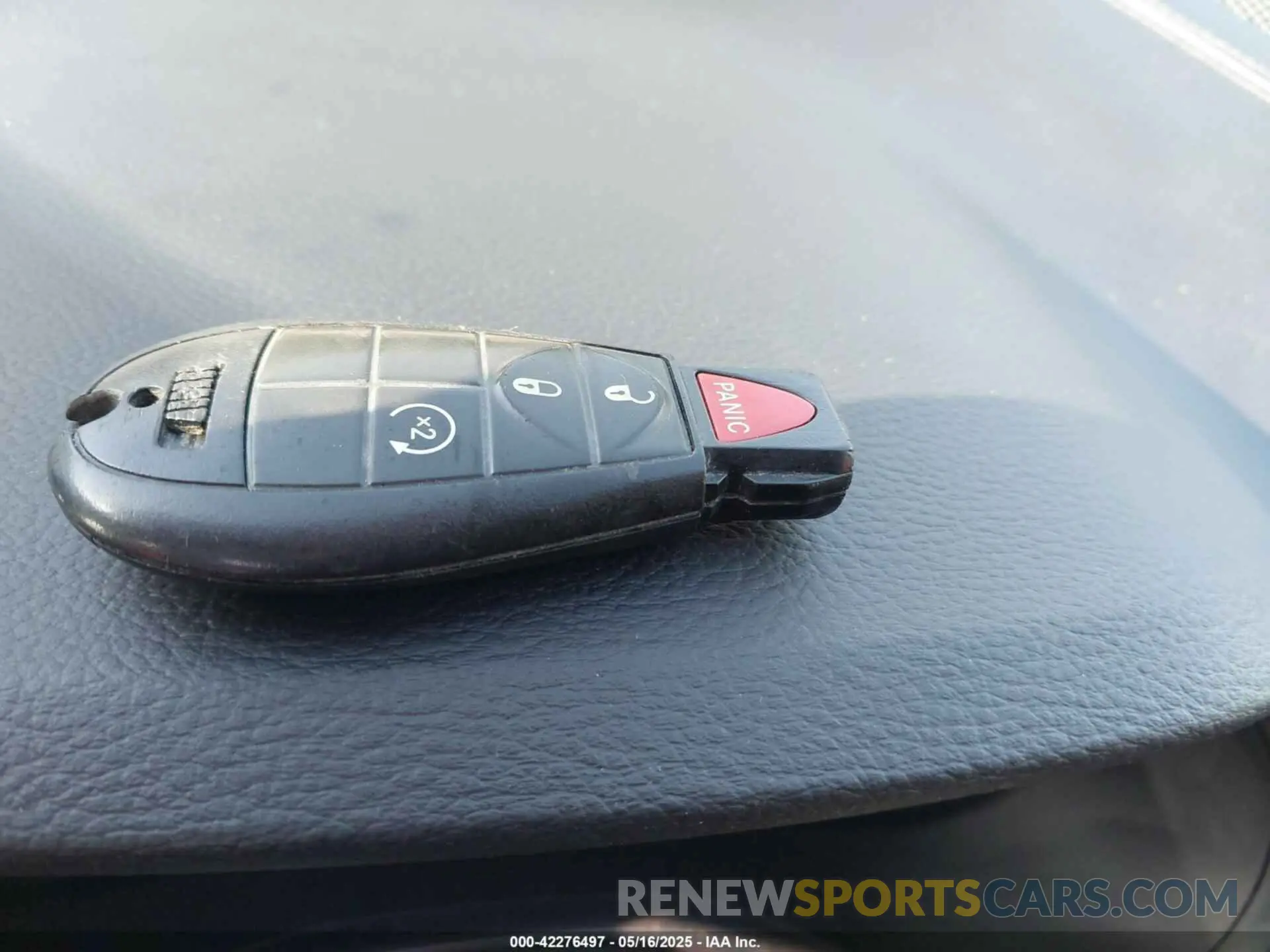 11 Photograph of a damaged car 1C4PJMCX2KD473275 JEEP CHEROKEE 2019
