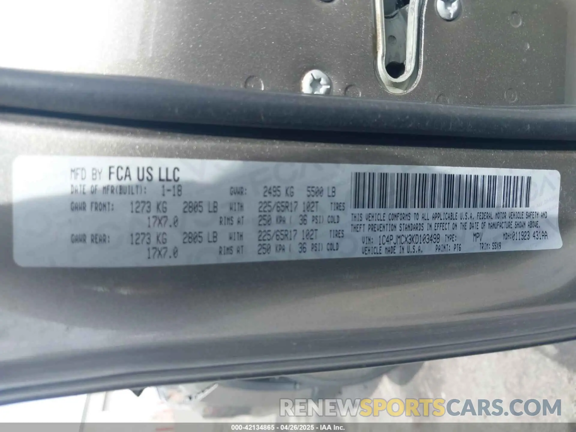 9 Photograph of a damaged car 1C4PJMCX3KD103498 JEEP CHEROKEE 2019