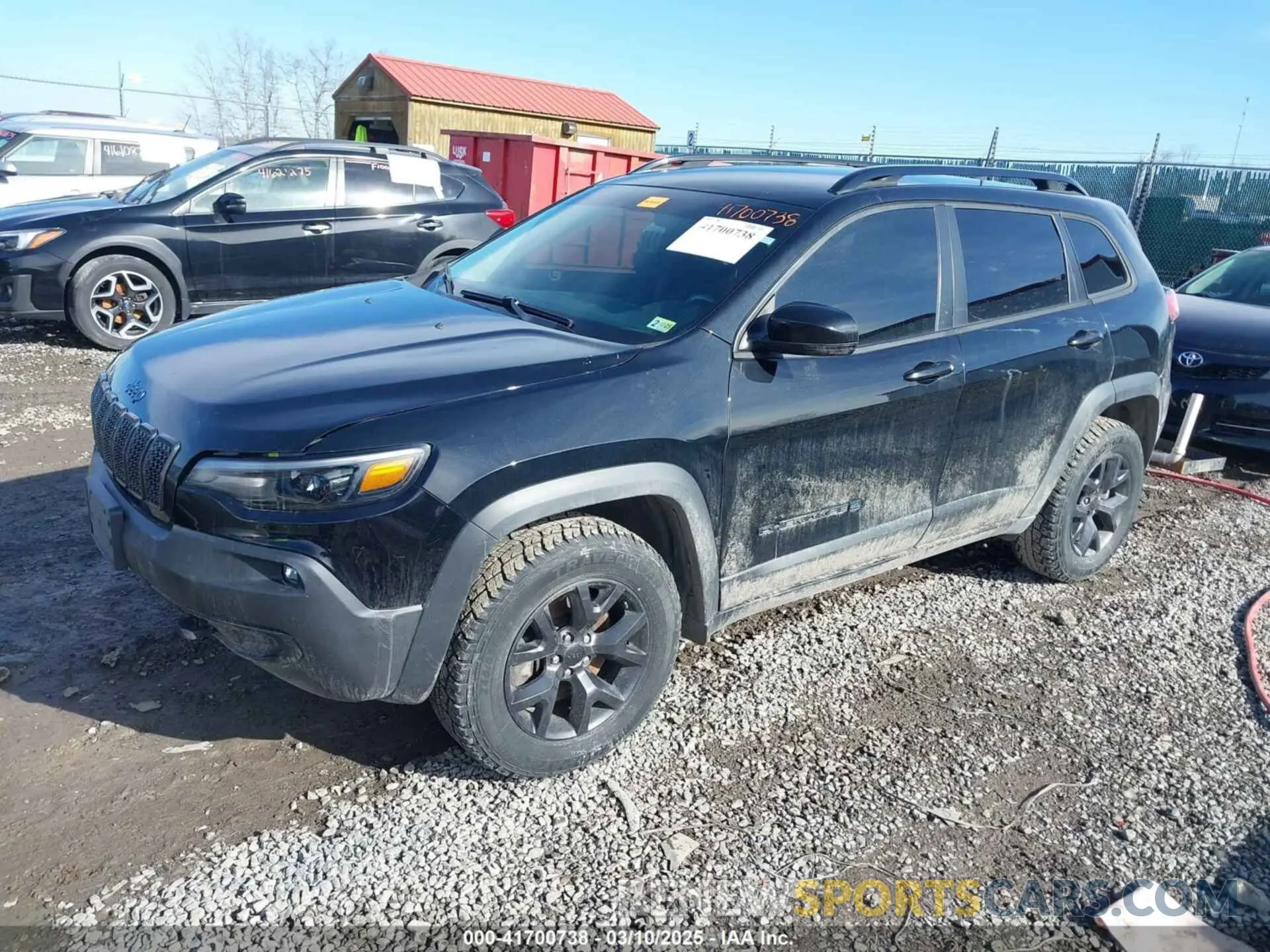 2 Photograph of a damaged car 1C4PJMCX8KD464323 JEEP CHEROKEE 2019